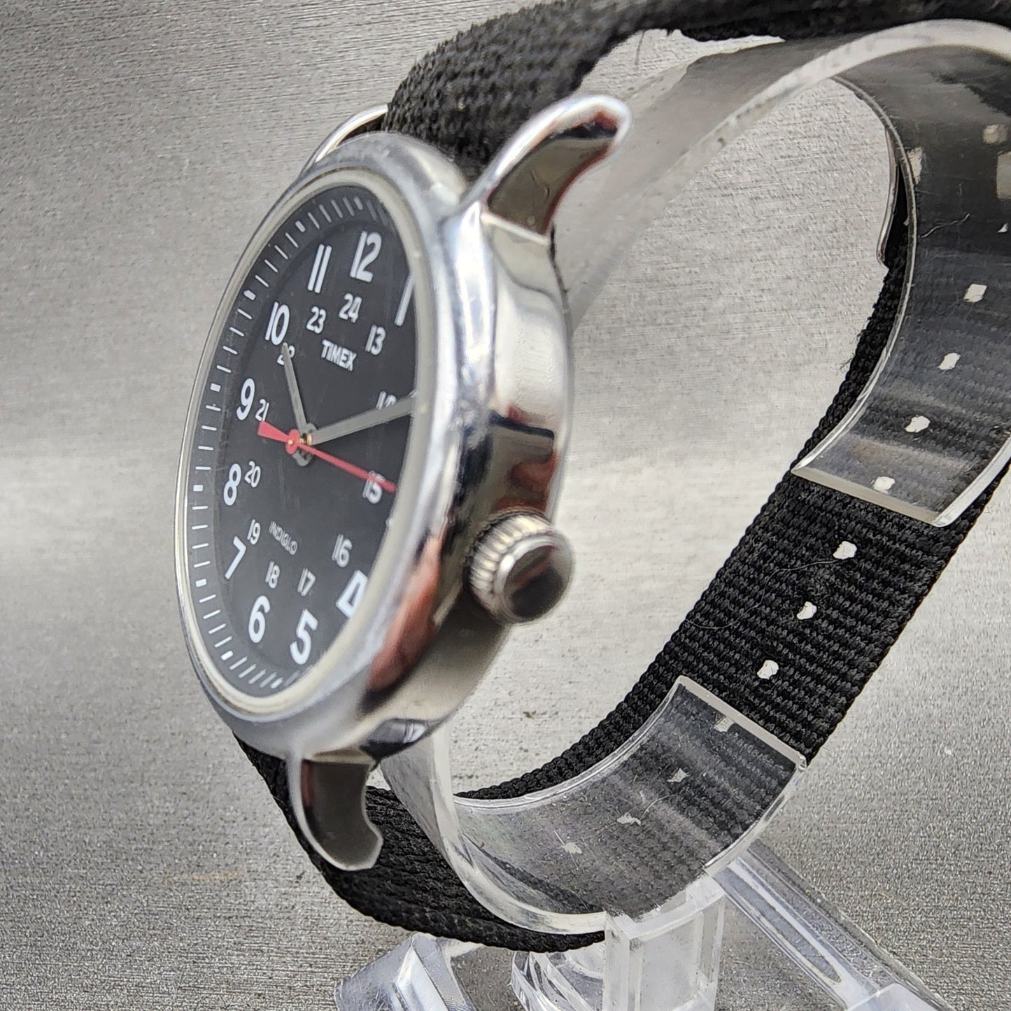 Timex Weekender Watch Men 38mm Cream Dial Silver Tone Indiglo READ!! New Battery2