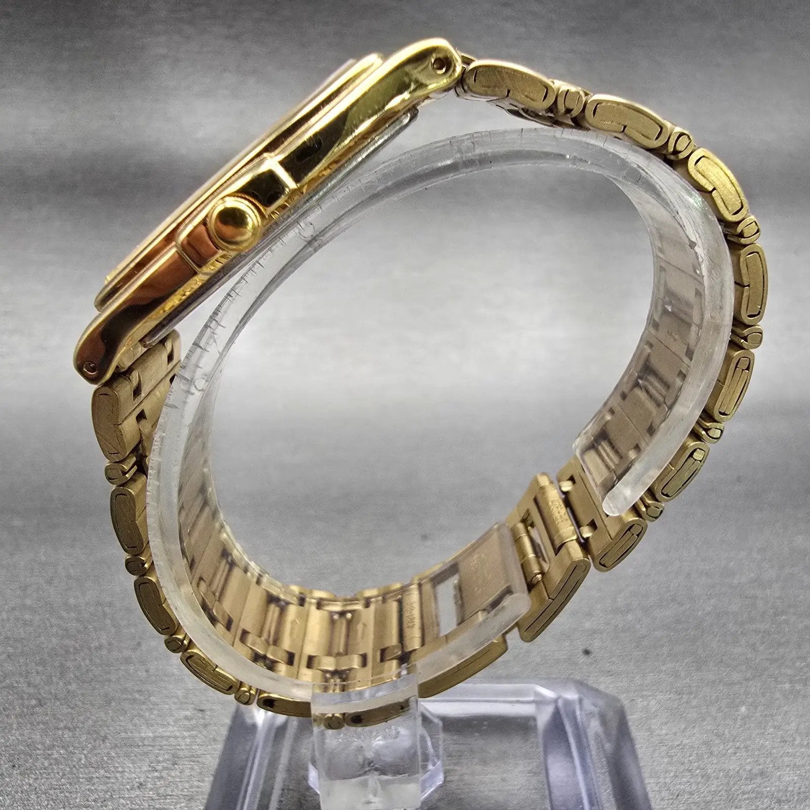 Seiko Watch Men 31mm Gold Dial Gold Tone Rectangle V701-5220 New Battery Vintage6