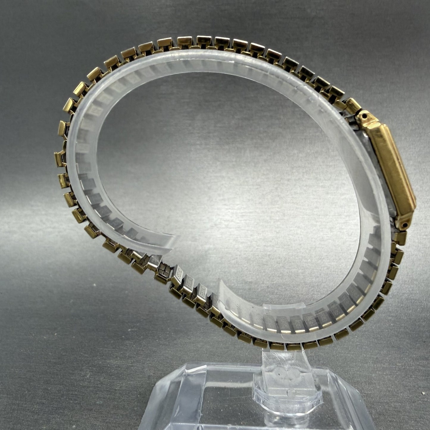 Seiko Tank Watch Women 16mm White Dial Gold Tone Rectangle 1n01-0FH0 New Battery8
