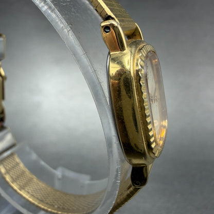 Seiko Watch Women 17mm Champagne Dial Gold Tone Rectangle 2Y01-5A60 New Battery3
