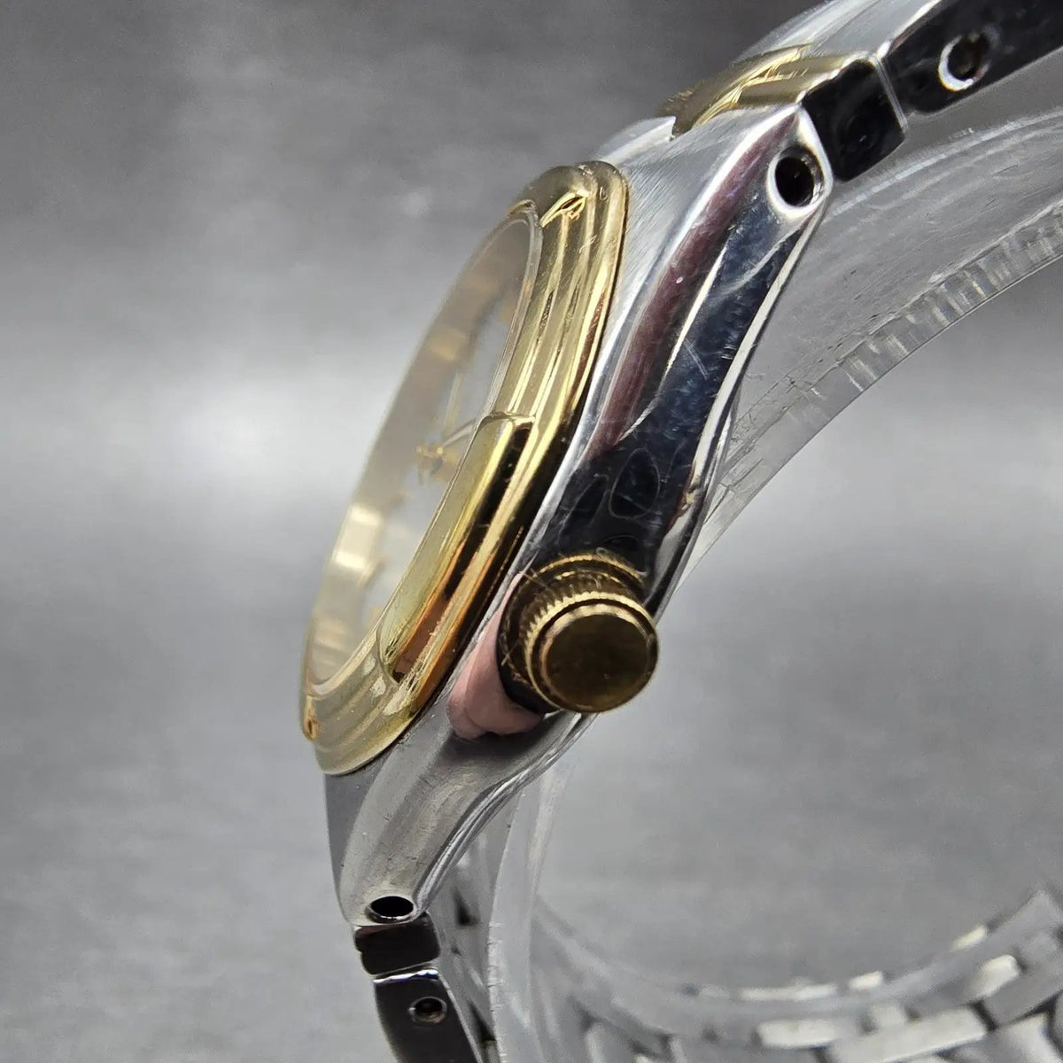 Citizen Eco-Drive Watch Women 25mm White Dial Two Tone Date E010-S008689 Works K2