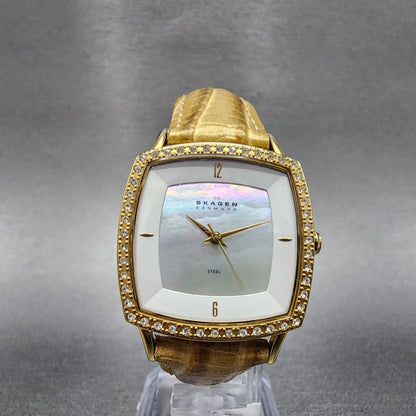 Skagen Watch Women 28mm MOP Dial Gold Tone Rectangle MK348SGL8B New Battery