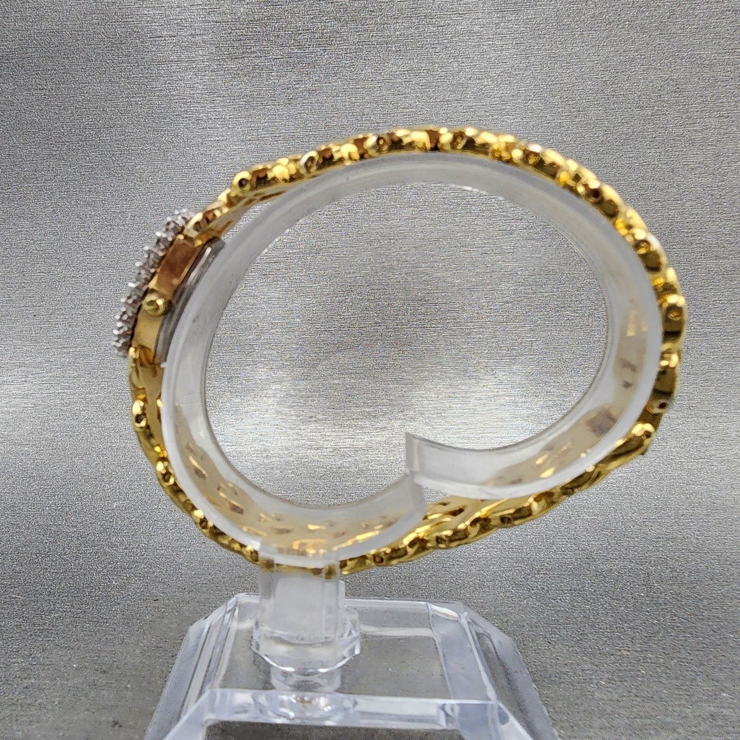 Gruen Watch Women 17mm White Dial Gold Oval Diamond & Gem Bezel New Battery6