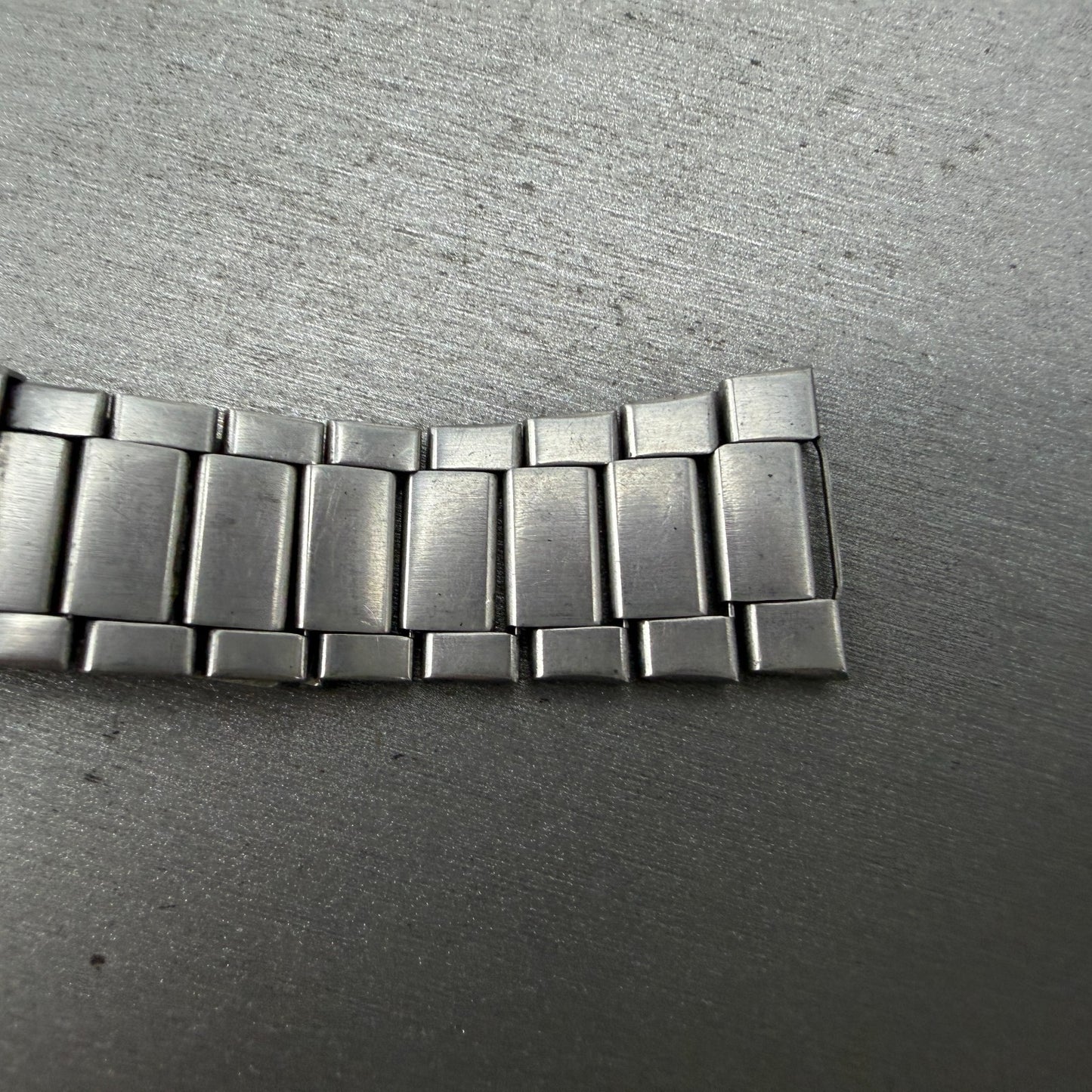 Seiko Bracelet 20mm Stainless Steel Silver Tone Tri Folding Clasp VTG Japan READ1