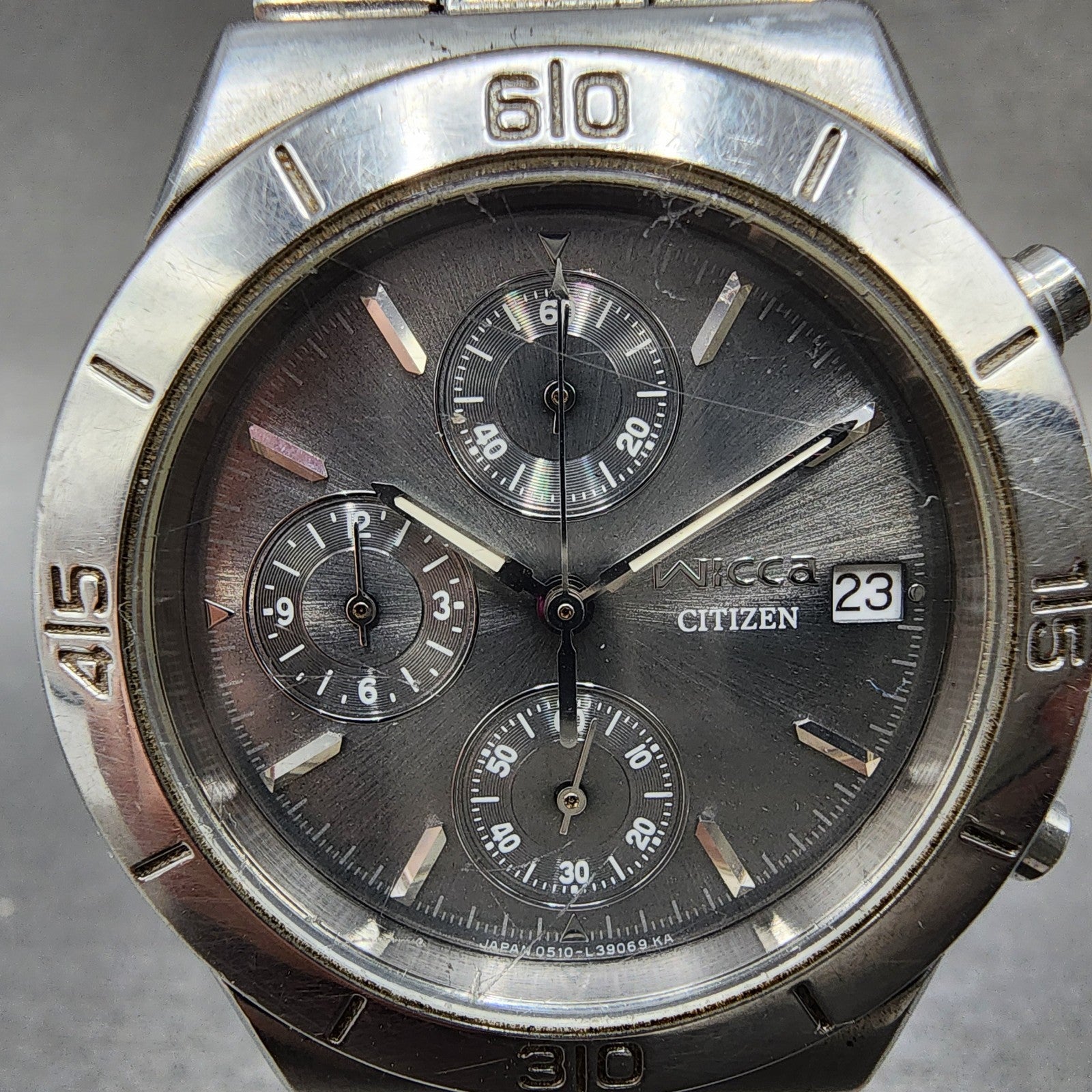 Citizen Wicca Chronograph Watch Women 35mm Gray Dial Silver Tone Date New Batt1