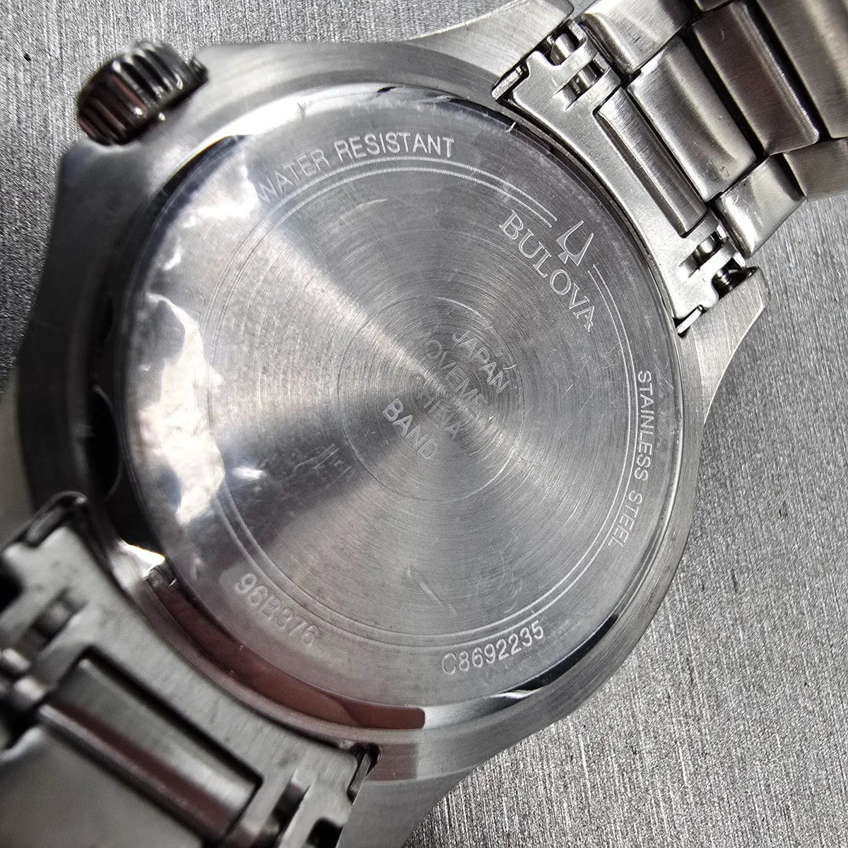 Bulova Watch Men 40mm Silver Dial Silver Tone Date Round 96B376 New Battery10