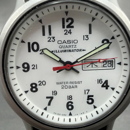 Casio Illuminator Watch Men 35mm White Dial Silver Tone Daydate MD-760 New Batt1