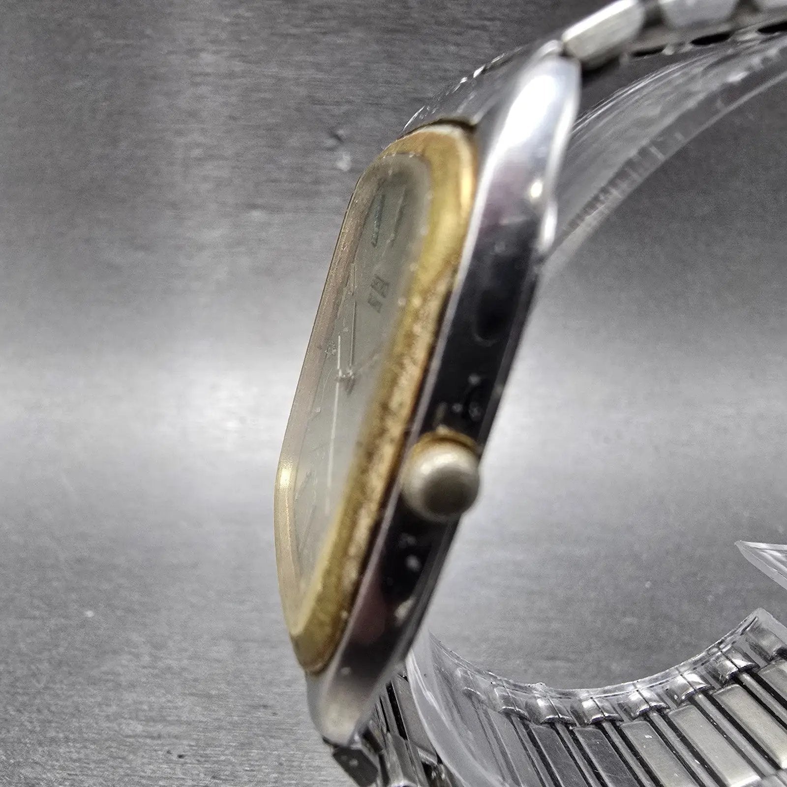 Seiko Watch Men 30mm Silver Dial Two Tone Rectangle 6431-5010 PARTS Vintage3