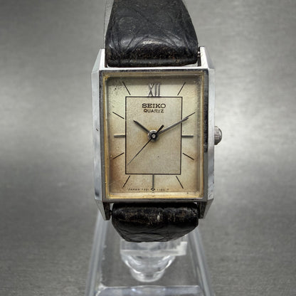 Seiko Tank Watch Women 18mm Silver Dial Silver Tone 7321-5650 New Battery0