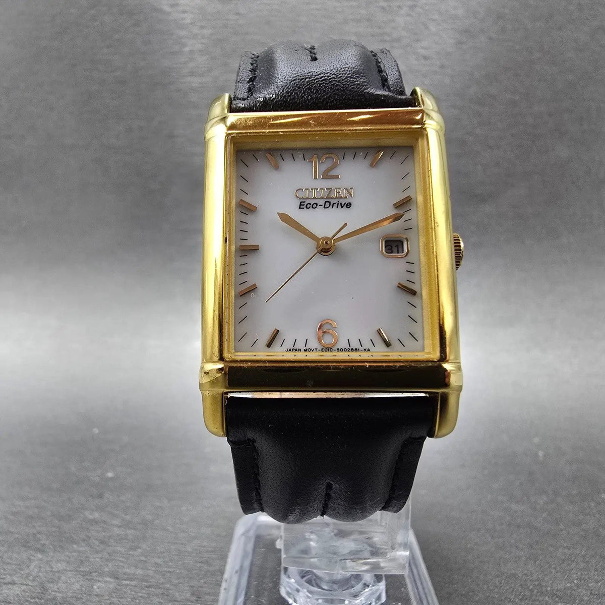 Citizen Eco-Drive Tank Watch Men 25mm White Dial Gold Rectangle Date Runs Jp5