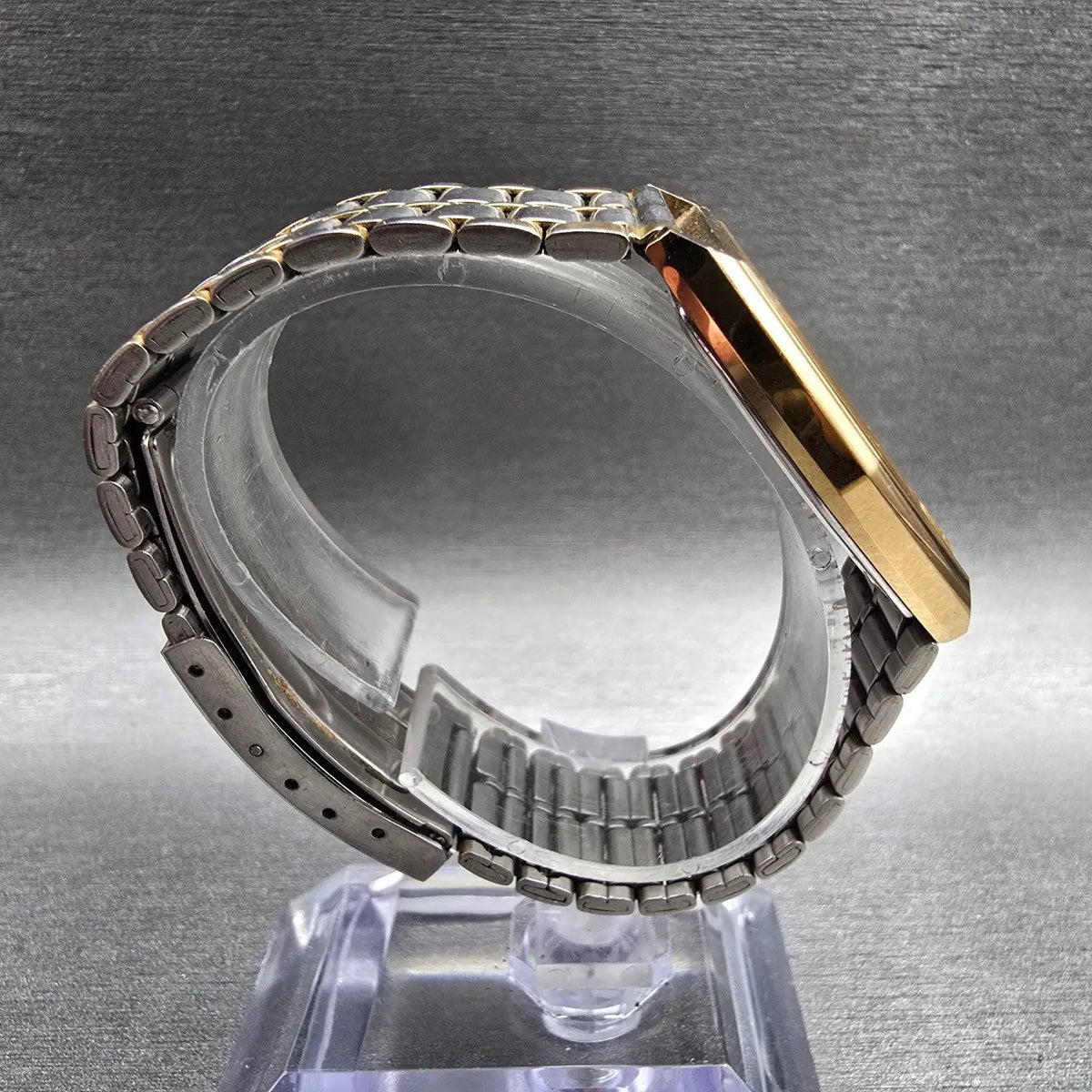 Seiko Dolce Watch Men 30mm Gold Dial Gold Tone Hexagon 5931-5510 New Battery8