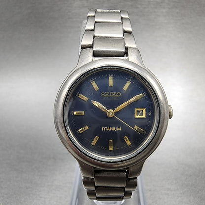 Seiko Watch Women Titanium Blue Dial Date 27mm Round 7N820439 New Battery0