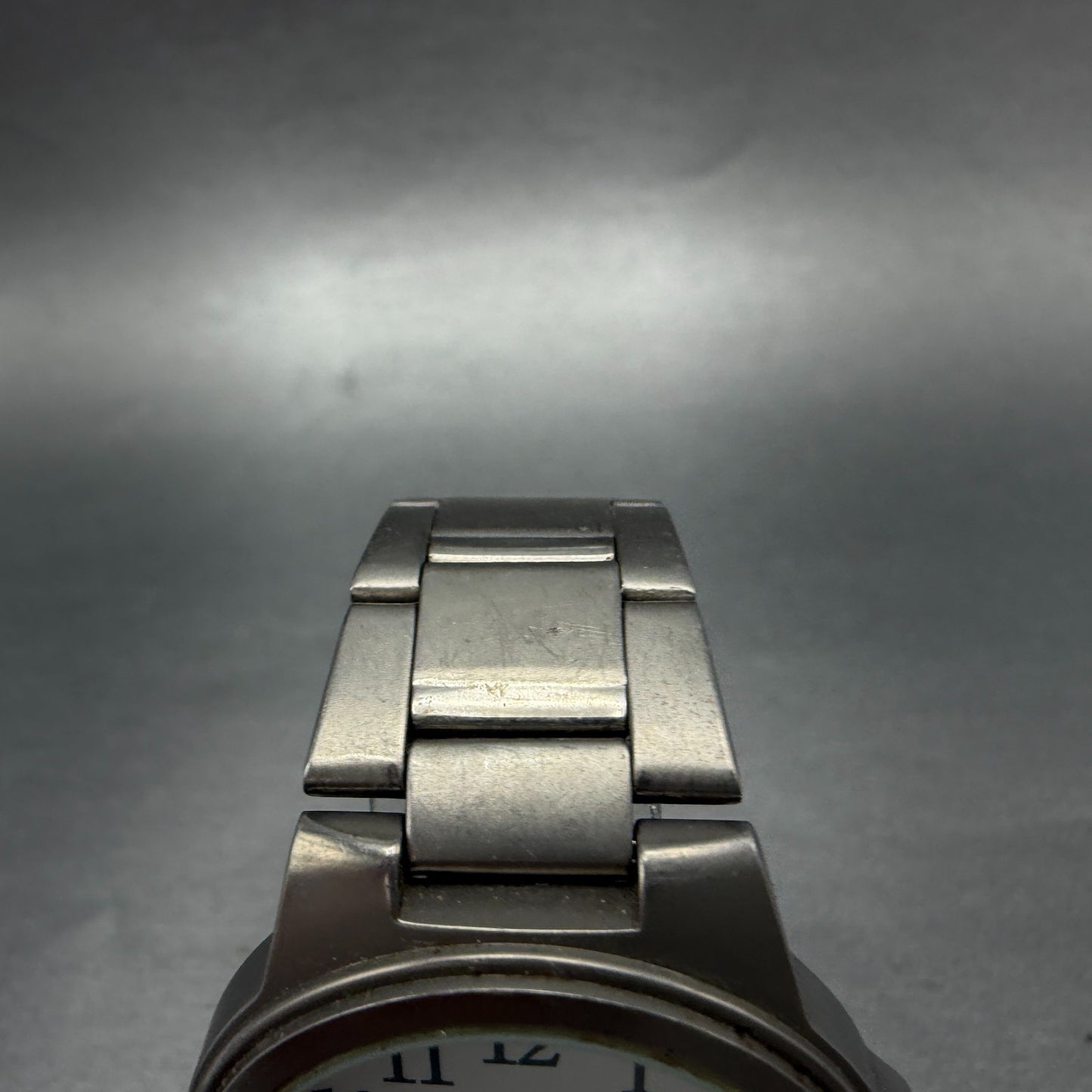 Seiko Alba Watch Men 35mm White Dial Titanium Round V501-0DN0 New Battery VTG4
