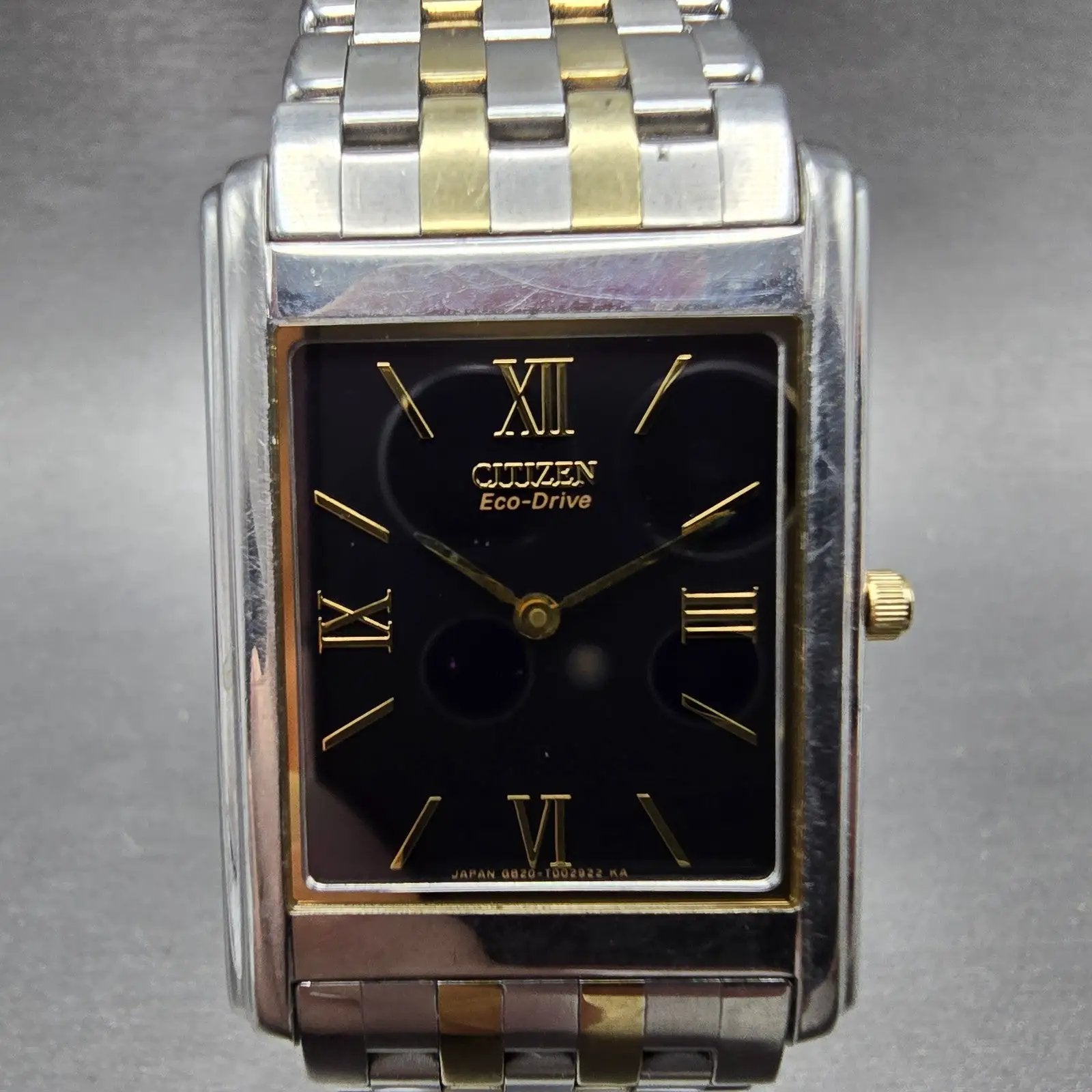 Citizen Eco-Drive Tank Watch Men 28mm Black Dial Two Tone G820-T001670 Runs UKl0