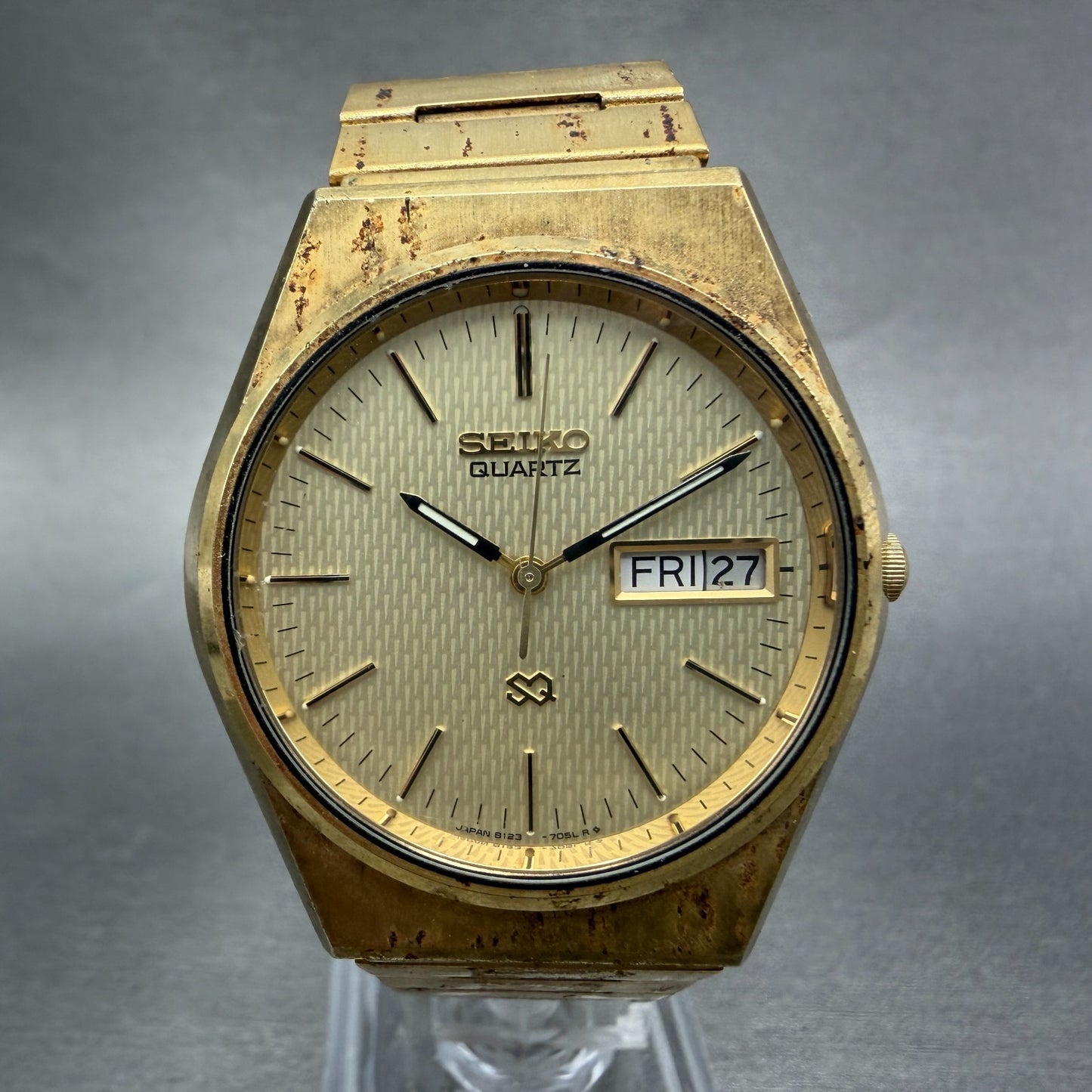 Seiko SQ Watch Men 35mm Champagne Dial Gold Tone Daydate 8123-7040 New Battery0