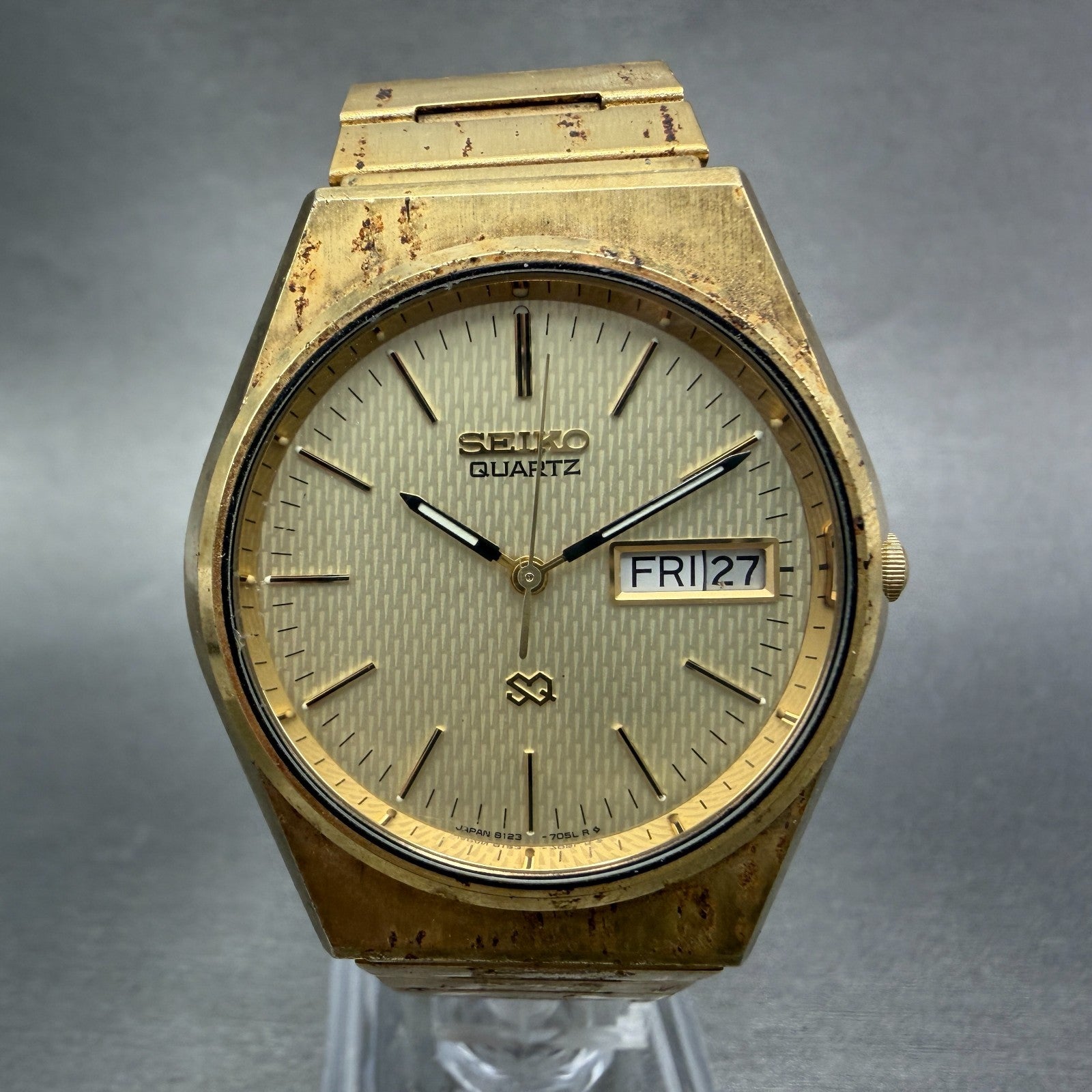Seiko SQ Watch Men 35mm Champagne Dial Gold Tone Daydate 8123-7040 New Battery0