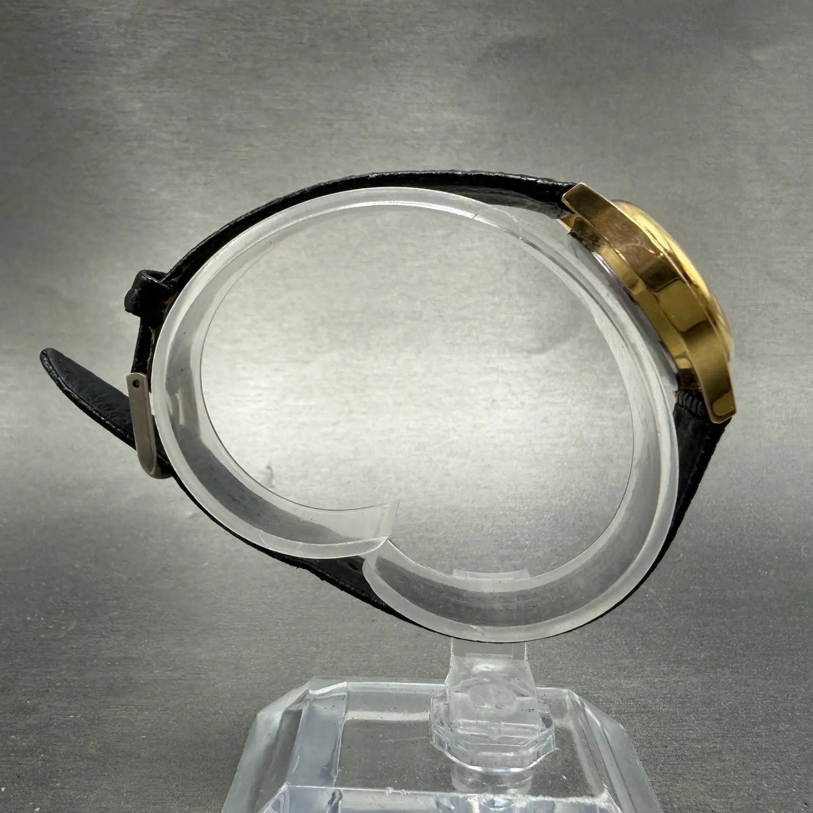 Wittnauer Pegasus Watch Women 24mm Gold Dial Gold Tone Round New Battery KLJG8