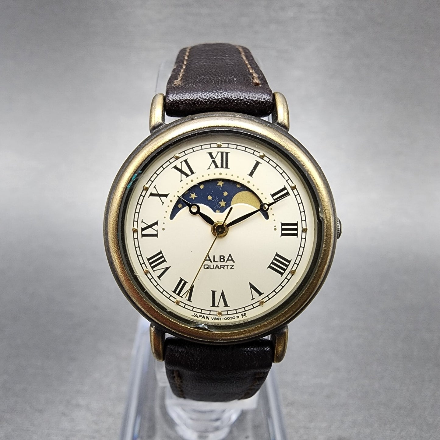 Seiko Alba Moon Phase Watch Women 20mm Champagne Dial Brass Tone Round New Batt0