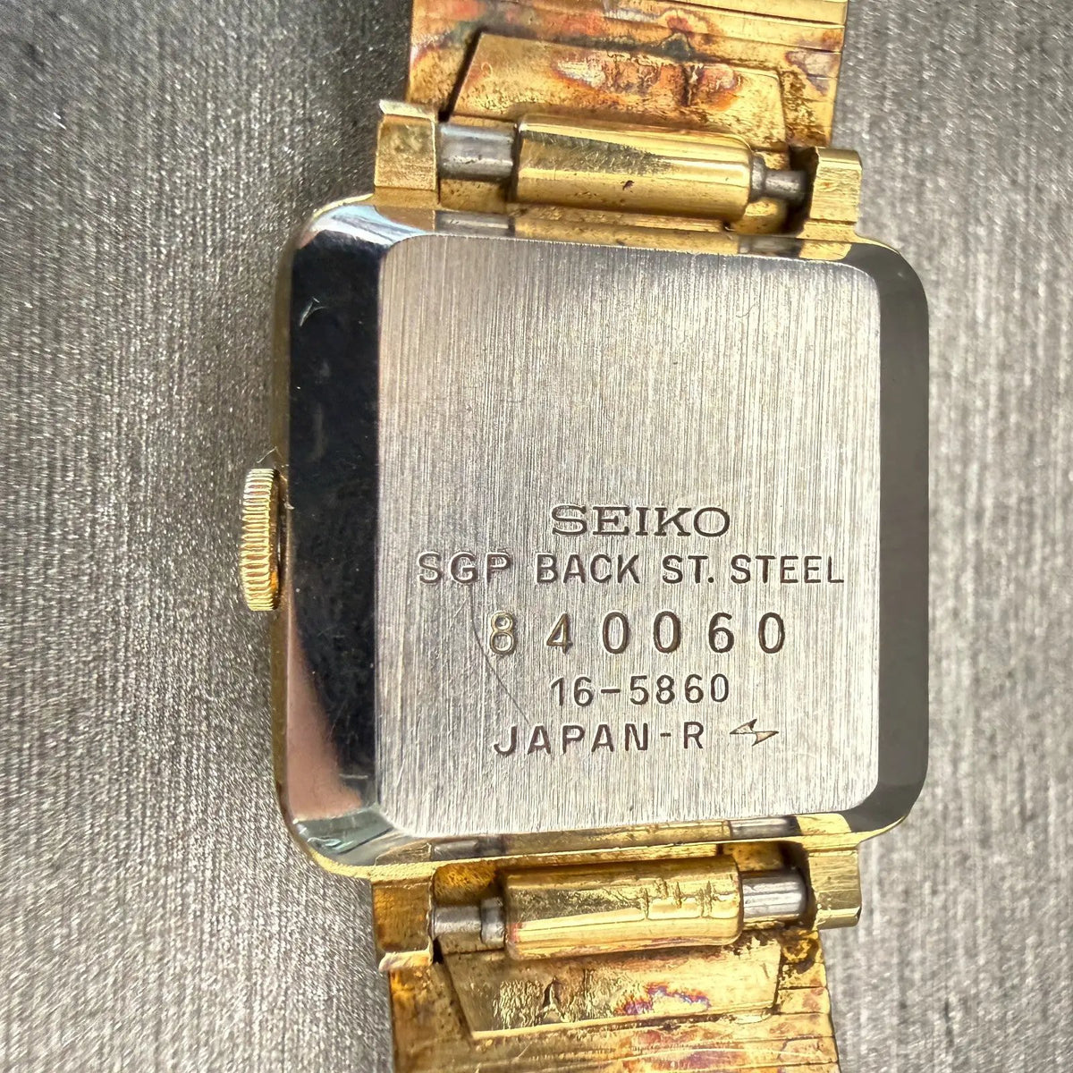 48304864