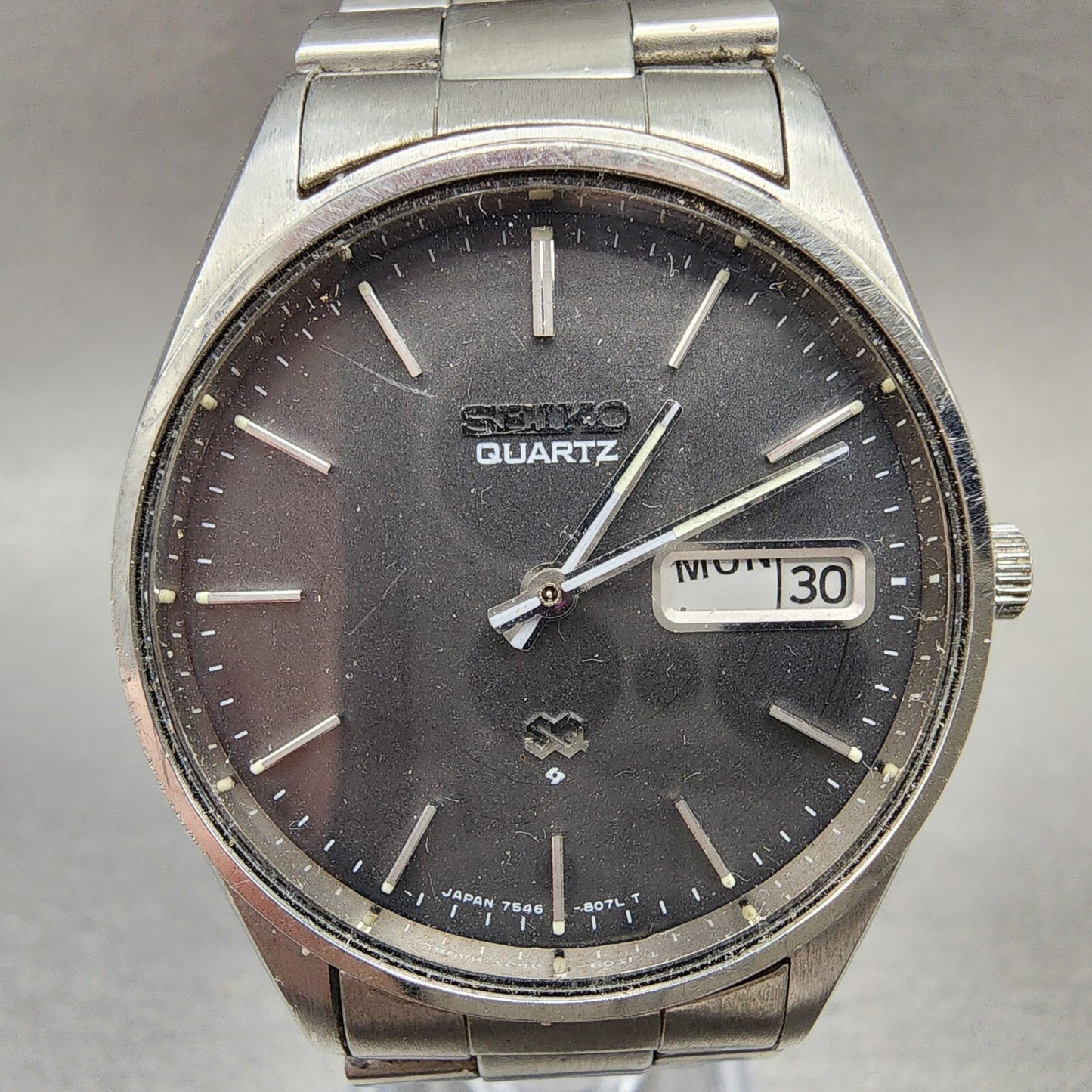 Seiko SQ Watch Men 35mm Gray Dial Steel Daydate Round 75468069 PARTS2