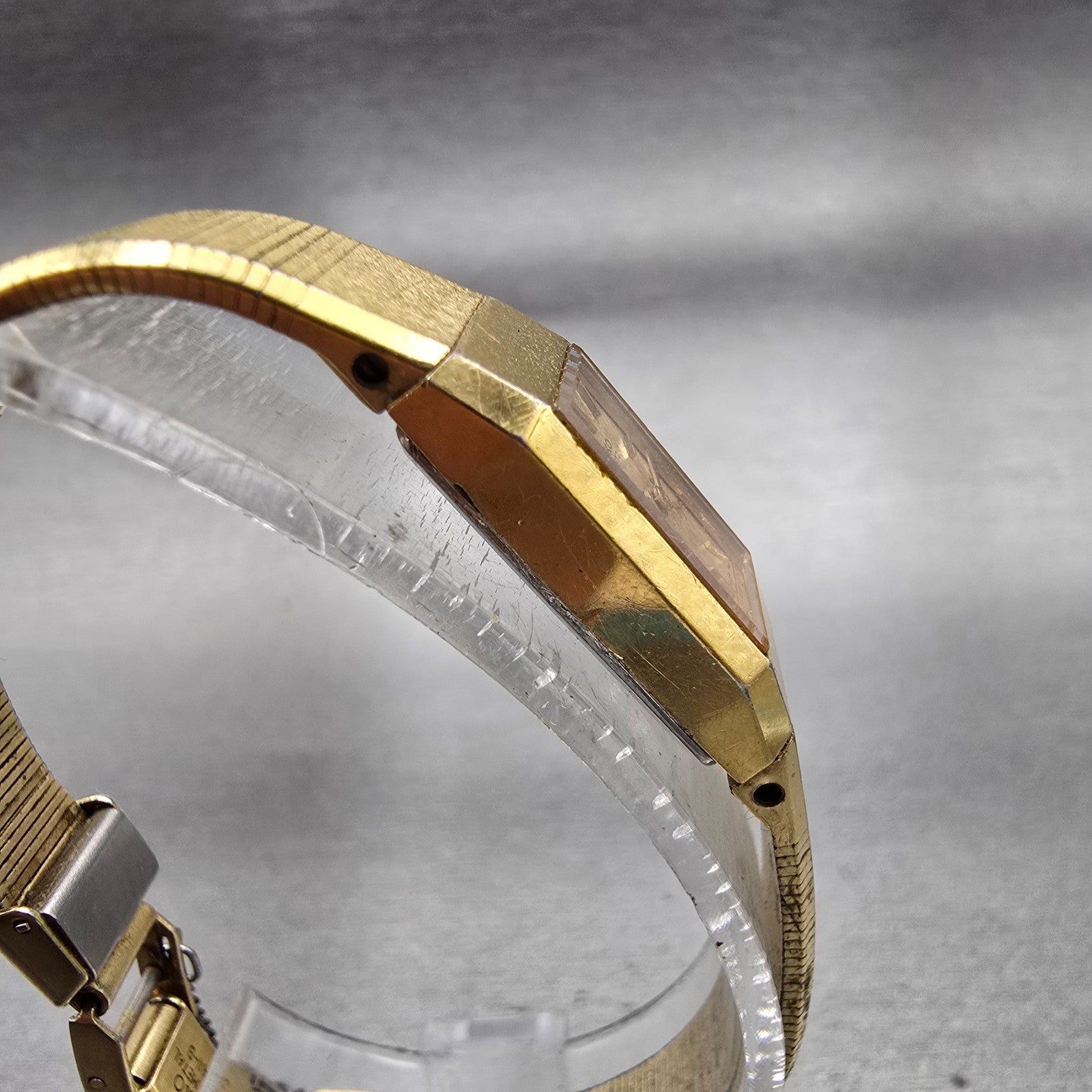 Seiko Watch Women 12mm Gold Dial Gold Tone Rectangle 1320-5049 New Battery VTG P3