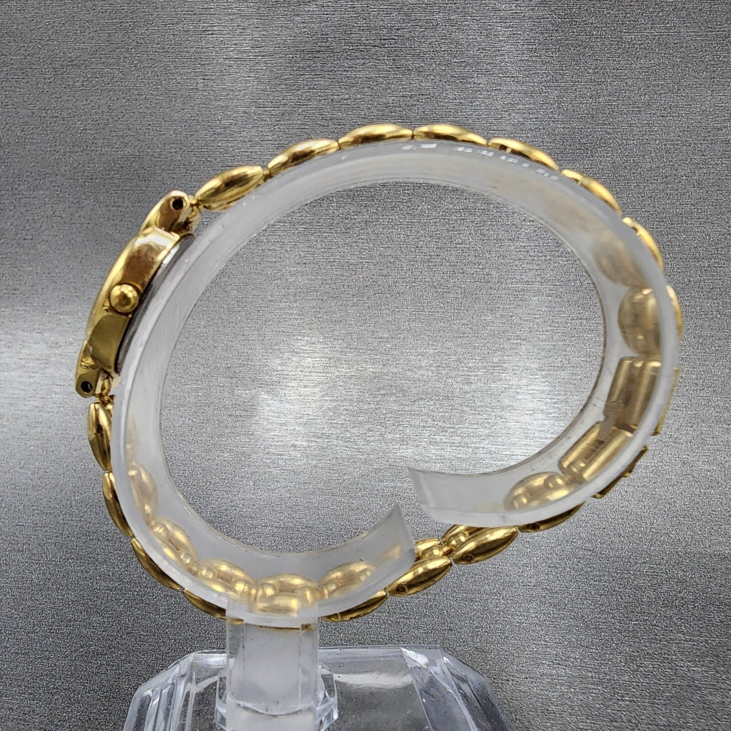 Bulova Watch Women 17mm Champagne Dial Gold Tone Oval 92H51 New Battery6