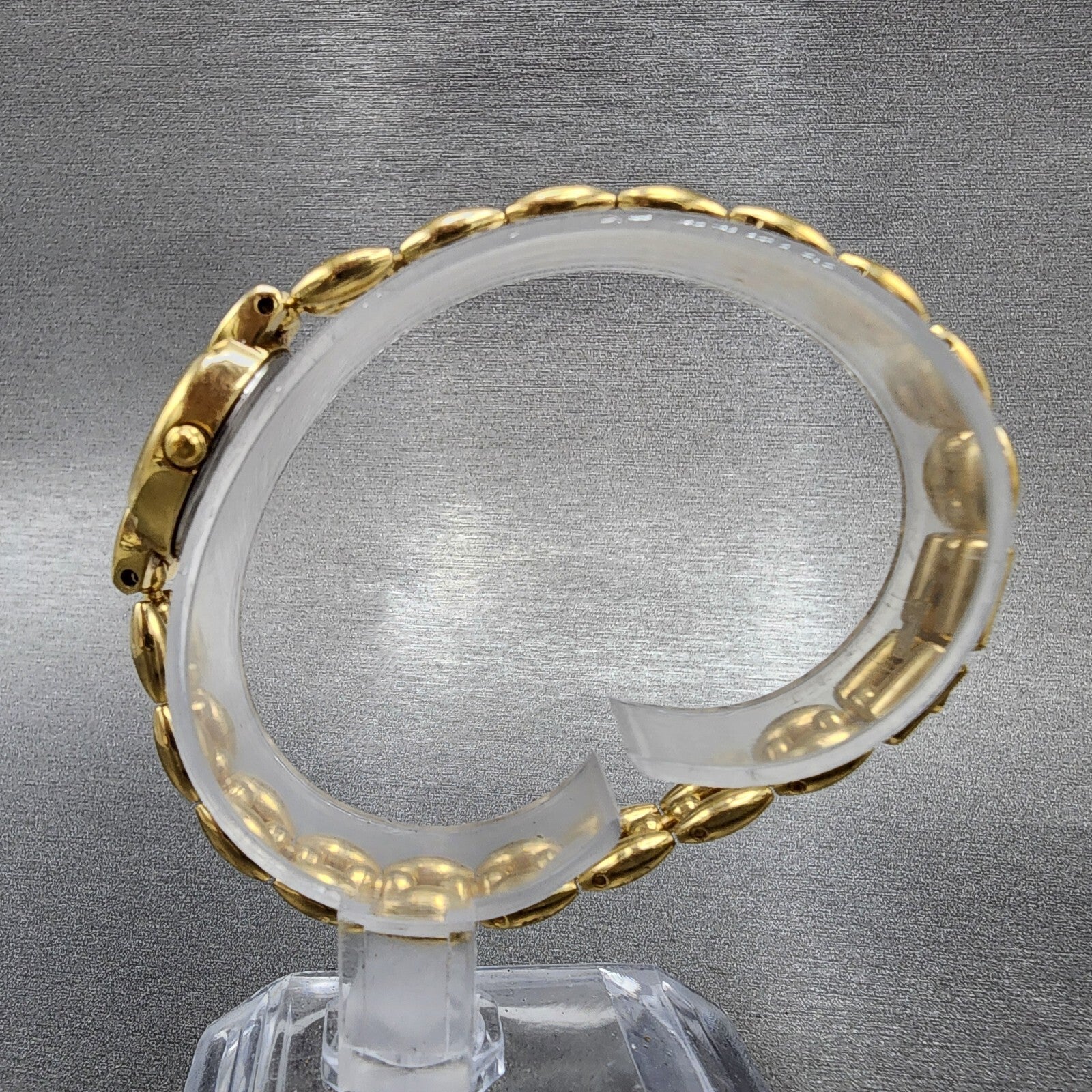 Bulova Watch Women 17mm Champagne Dial Gold Tone Oval 92H51 New Battery6