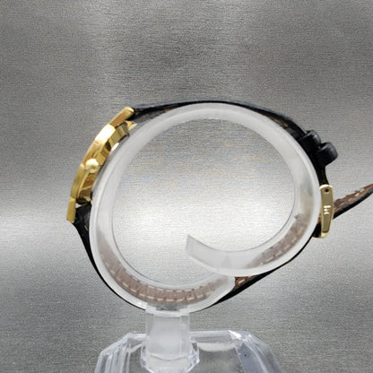 Movado Museum Watch Women 25mm Black Dial Gold Tone Round 87-25-832 New Battery