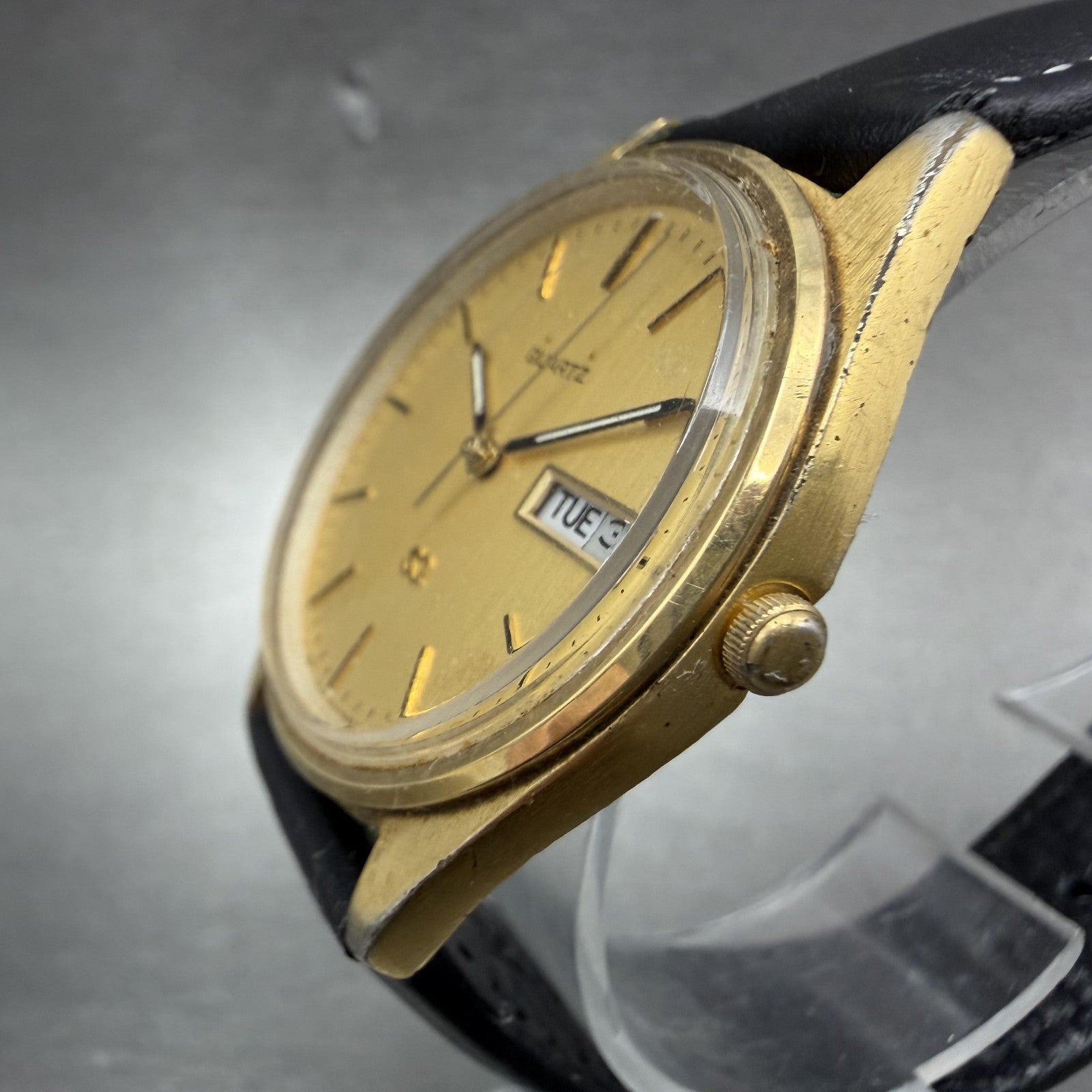 Seiko SQ Watch Men 35mm Gold Dial Gold Tone Daydate Round 5Y23-8040 New Batteryl2
