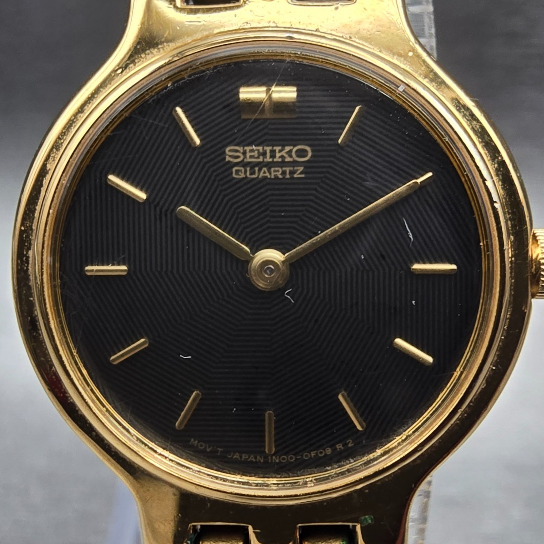 Seiko Watch Women 22mm Black Dial Gold Tone Round 1N00-0A99 New Battery VTG JP91