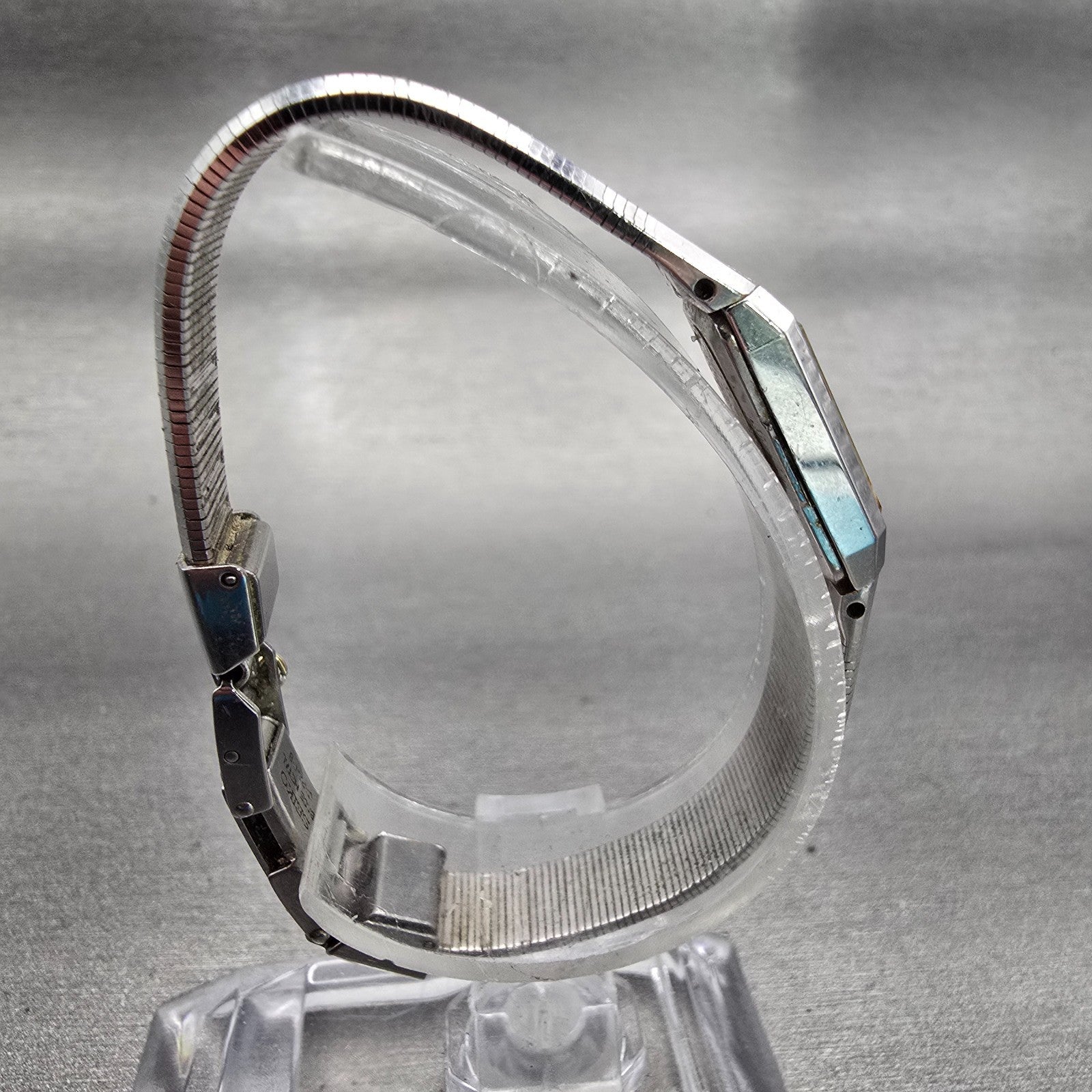 Seiko Watch Women 12mm Silver Dial Silver Tone Rectangle 2E20-5029 New Battery8