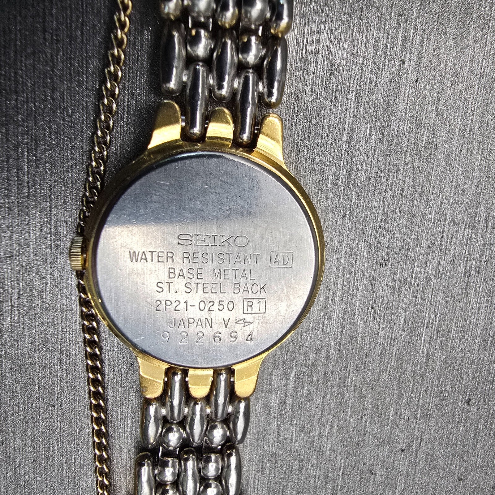 Seiko Creo Watch Women 22mm Champagne Dial Gold Tone Round 2P21-0250 New Battery10