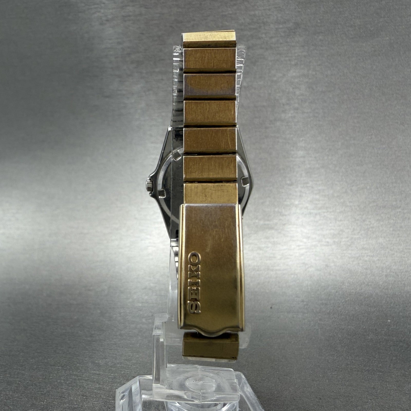 Seiko SilverWave Watch Women 26mm Silver Dial Two Tone Daydate 3423-0190 New Bat7