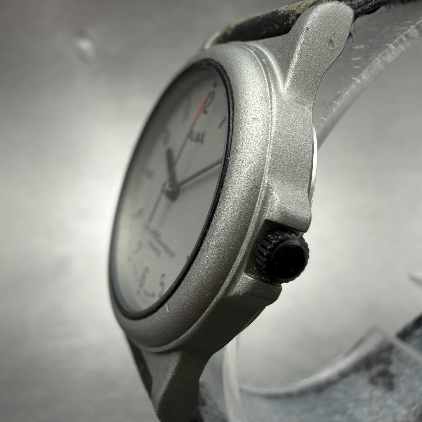Seiko ALBA Watch Women 30mm Gray Dial Gray Tone Round Y131-6100 New Battery2