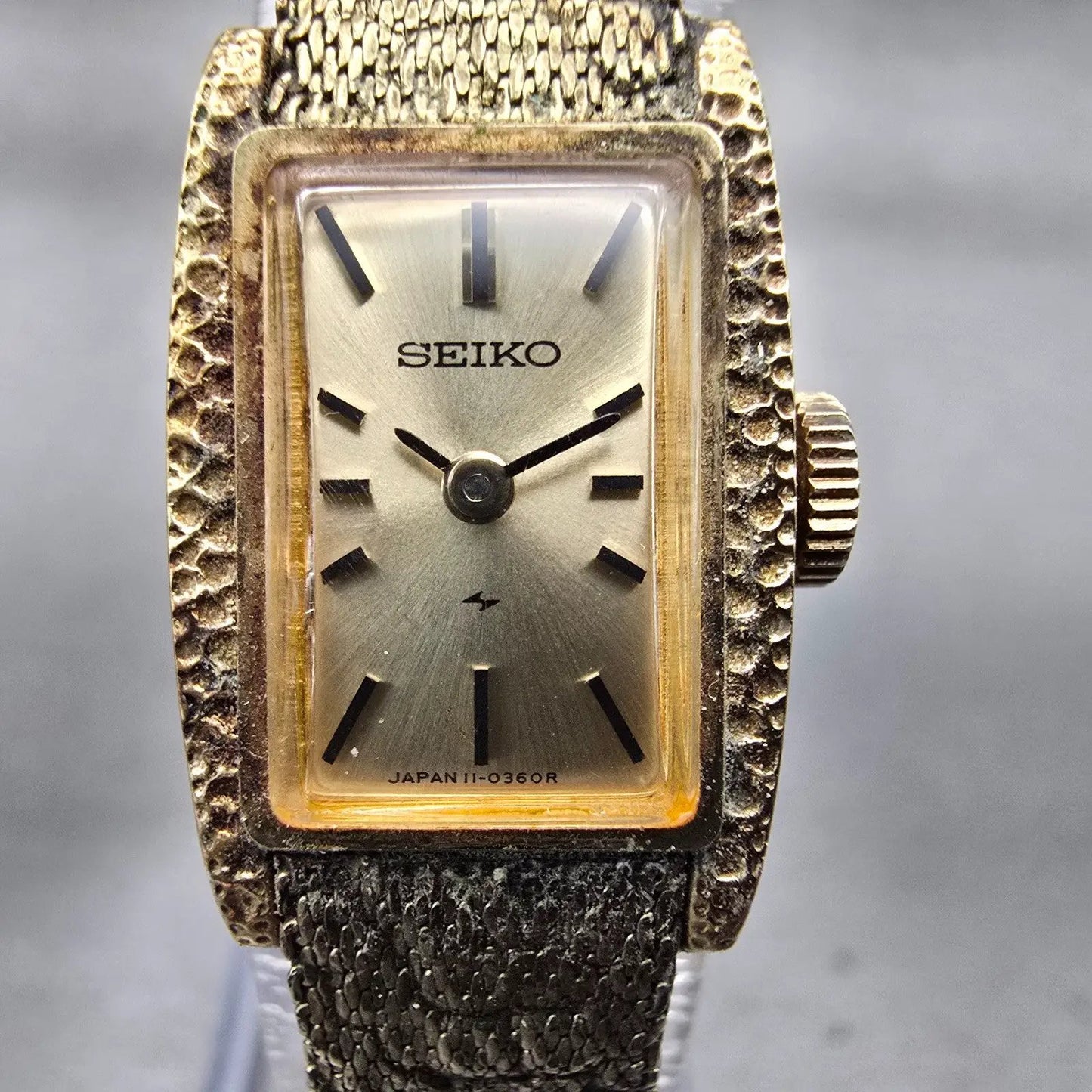 Seiko Tank Watch Women 15mm Champagne Dial Gold Rectangle 11-3189 Manual Wind1