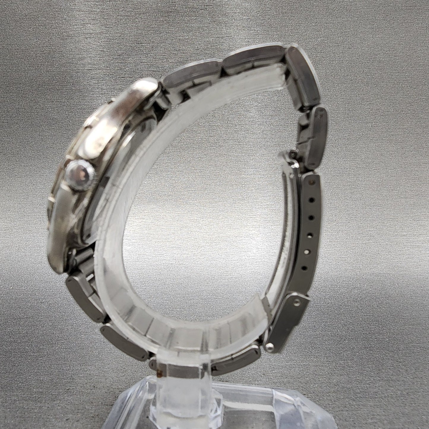QuikSilver Dive Watch Men 35mm Gray Dial Silver Tone Date Round QS221 New Batt6