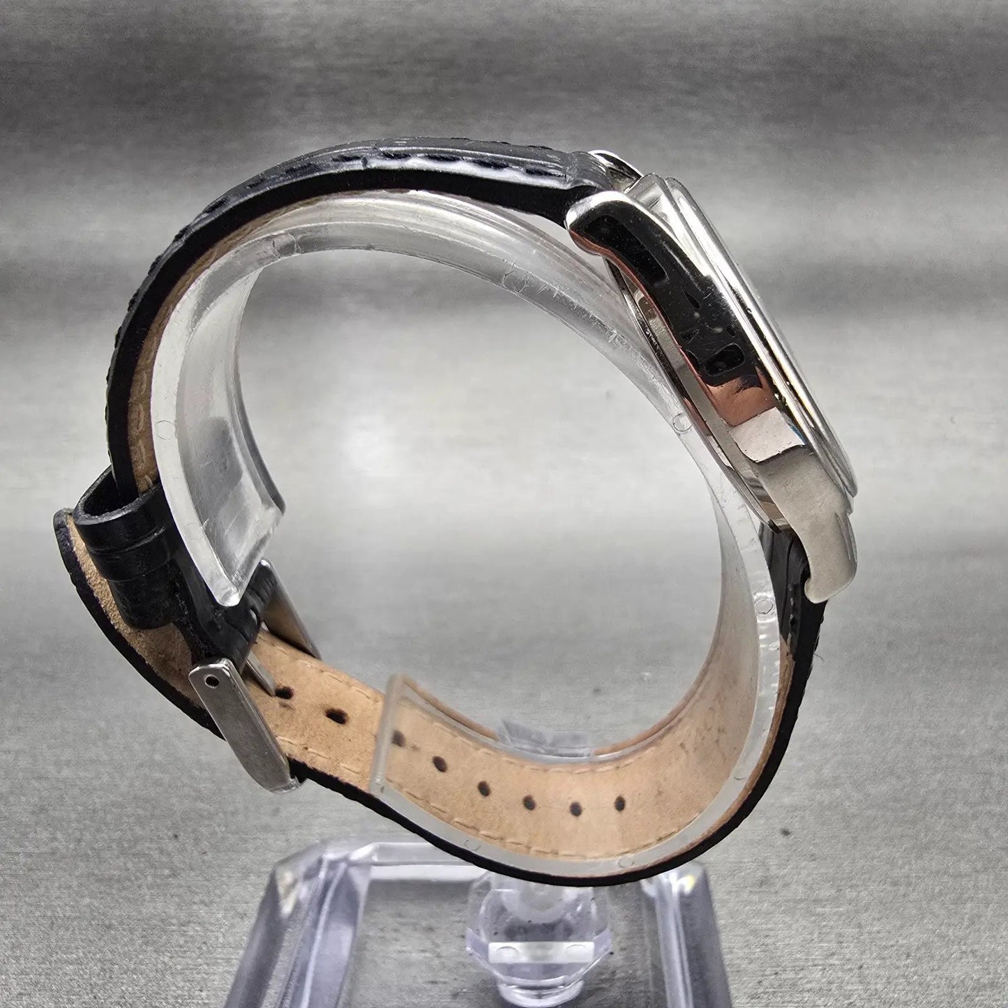 Bulova Watch Women 30mm Silver Dial Silver Tone Round 96T58 New Battery8