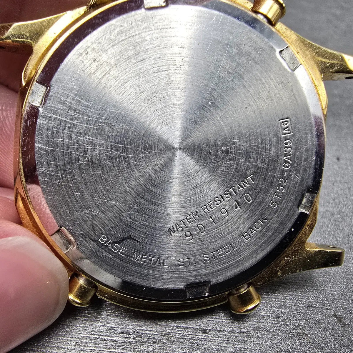 Seiko World Time Watch Men 37mm Black Dial Gold Tone Alarm Date 5T52-6A39 PARTS77