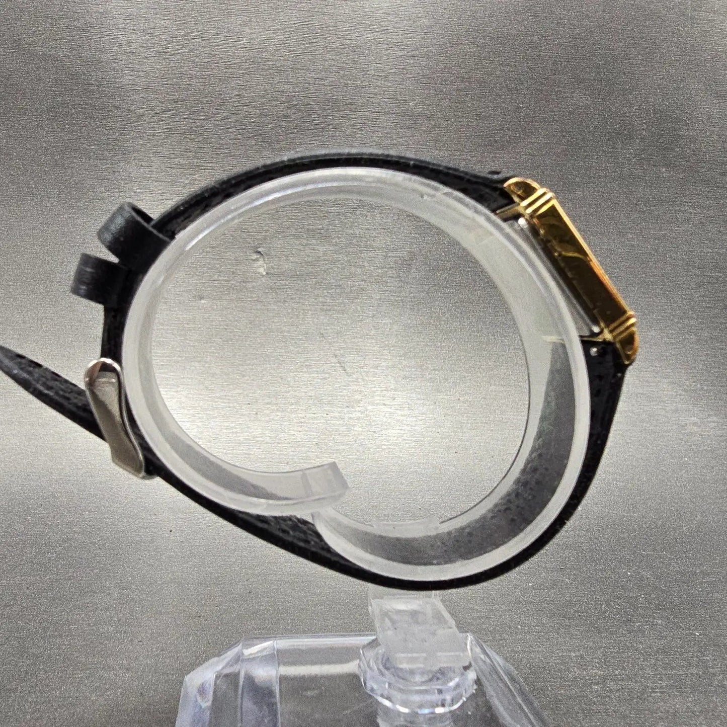 Rado Tank Watch Women 17mm Gold Dial Gold Tone Rectangle 204.5347.2 New Battery8