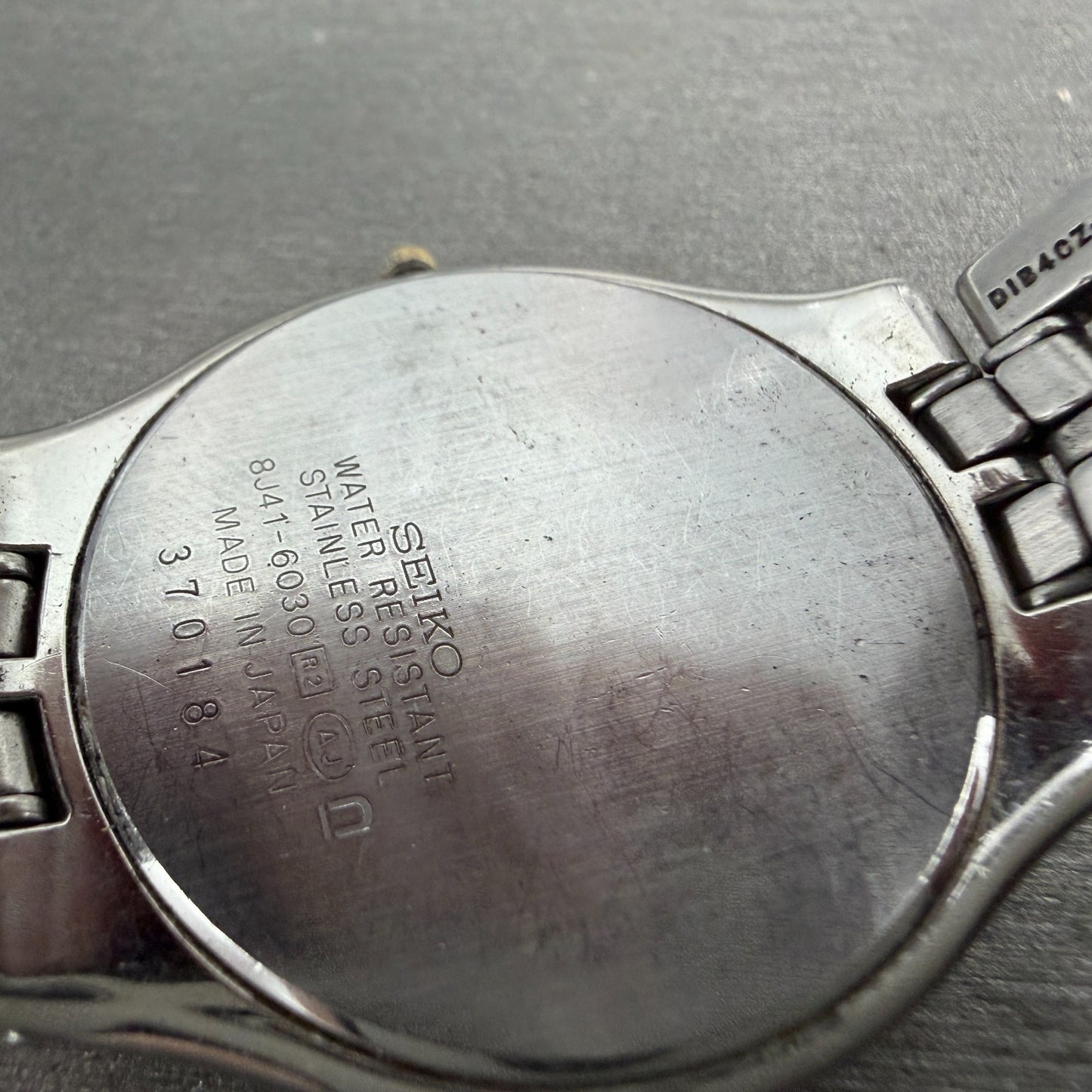 Seiko Watch Men 33mm Champagne Dial Two Tone Round 8J41-6030 New Battery Vintage9