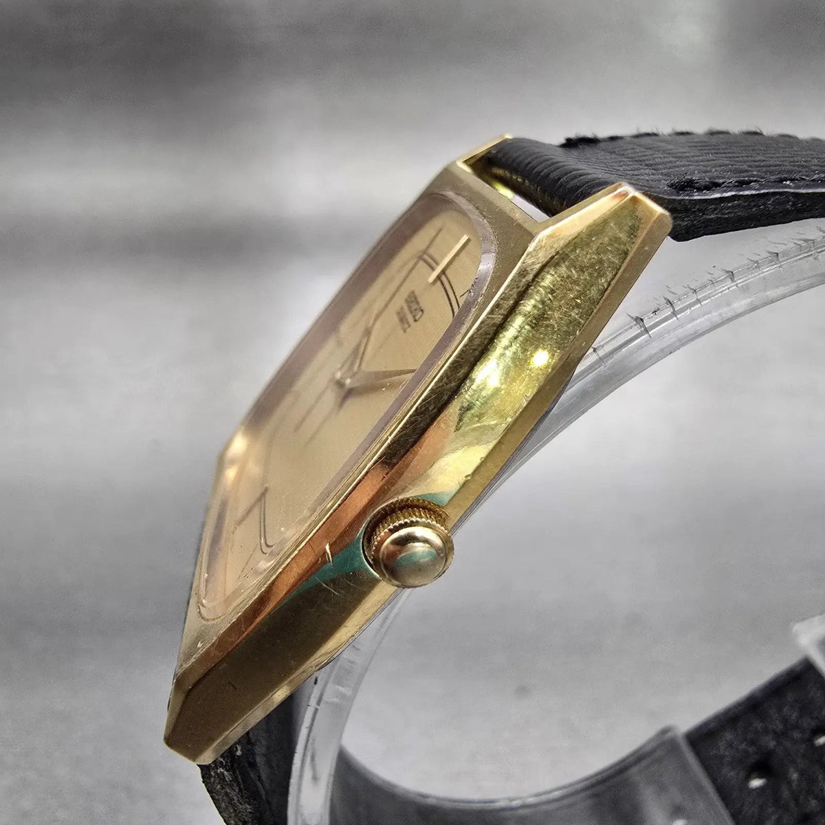 Seiko Watch Men 27mm Gold Dial Gold Tone Date Rectangle 6532-5250 New Battery2