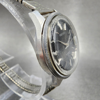 Seiko Watch Women 27mm Black dial Silver Tone Date Manual 21180340 Runs READ!!!3