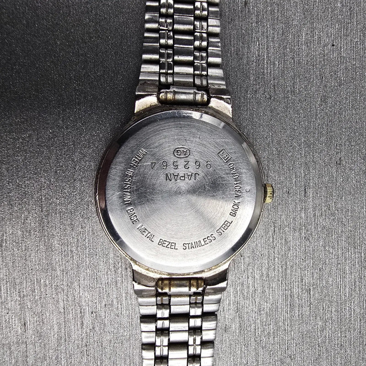 Alba Urban Watch Women 24mm Champagne Dial Two Tone Round V301-6A30 New Battery10