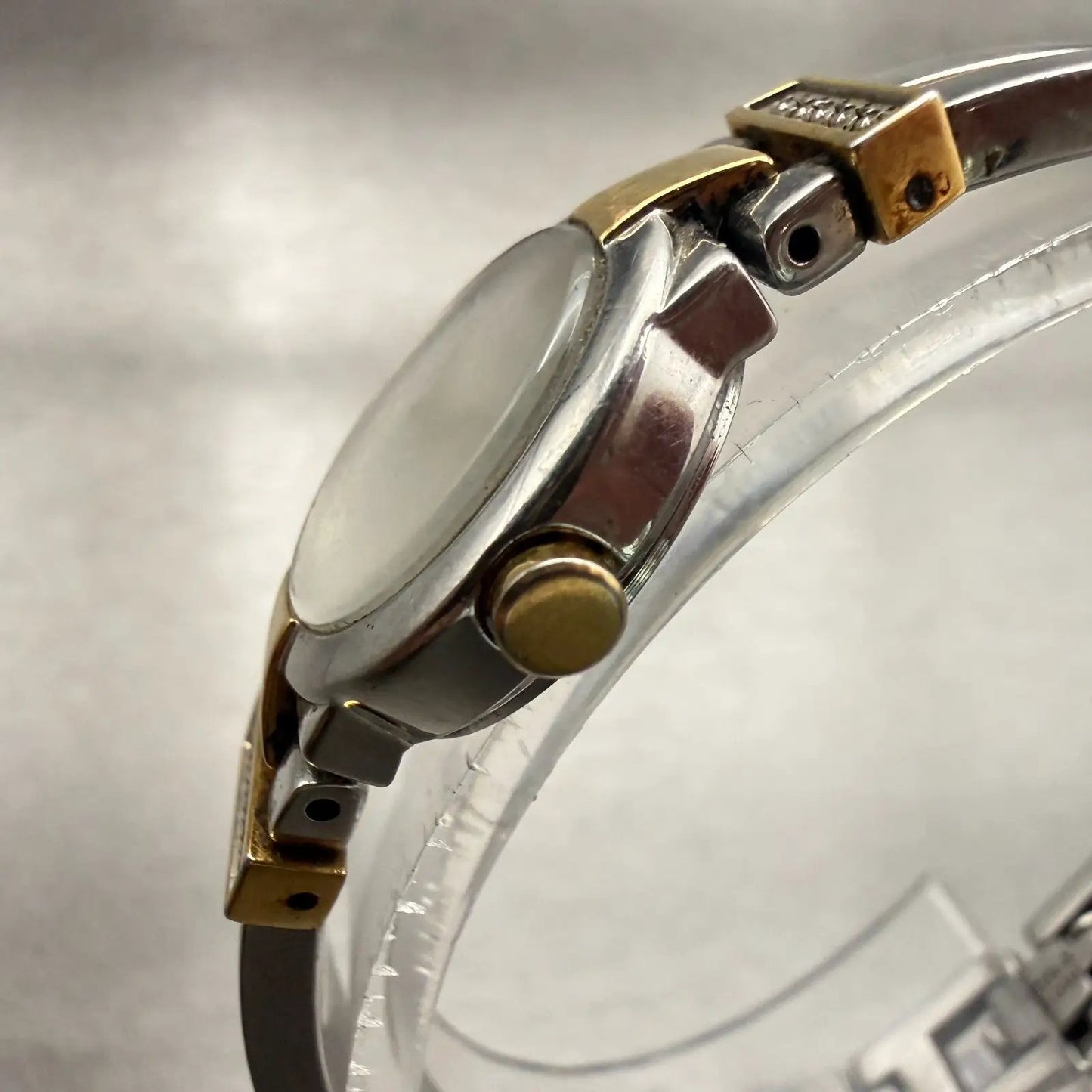 Seiko Watch Women 20mm White Dial Two Tone Round 1N00-0GM0 New Battery Vintage2