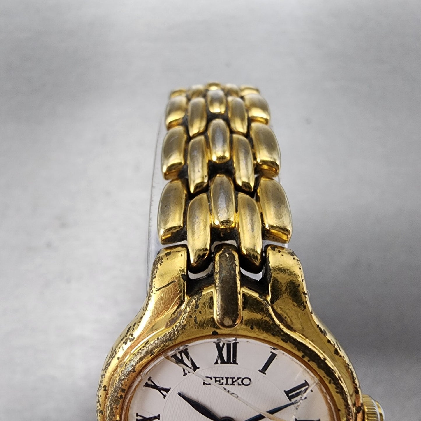 Seiko Watch Women 26mm White Dial Gold Tone Date Round 7N890420 New Battery4