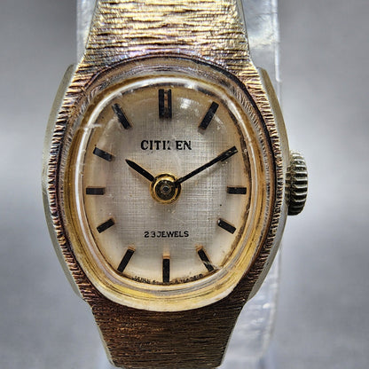 Citizen Watch Women 15mm Silver Dial Gold Tone Oval 4674120 Manual Runs VTG1
