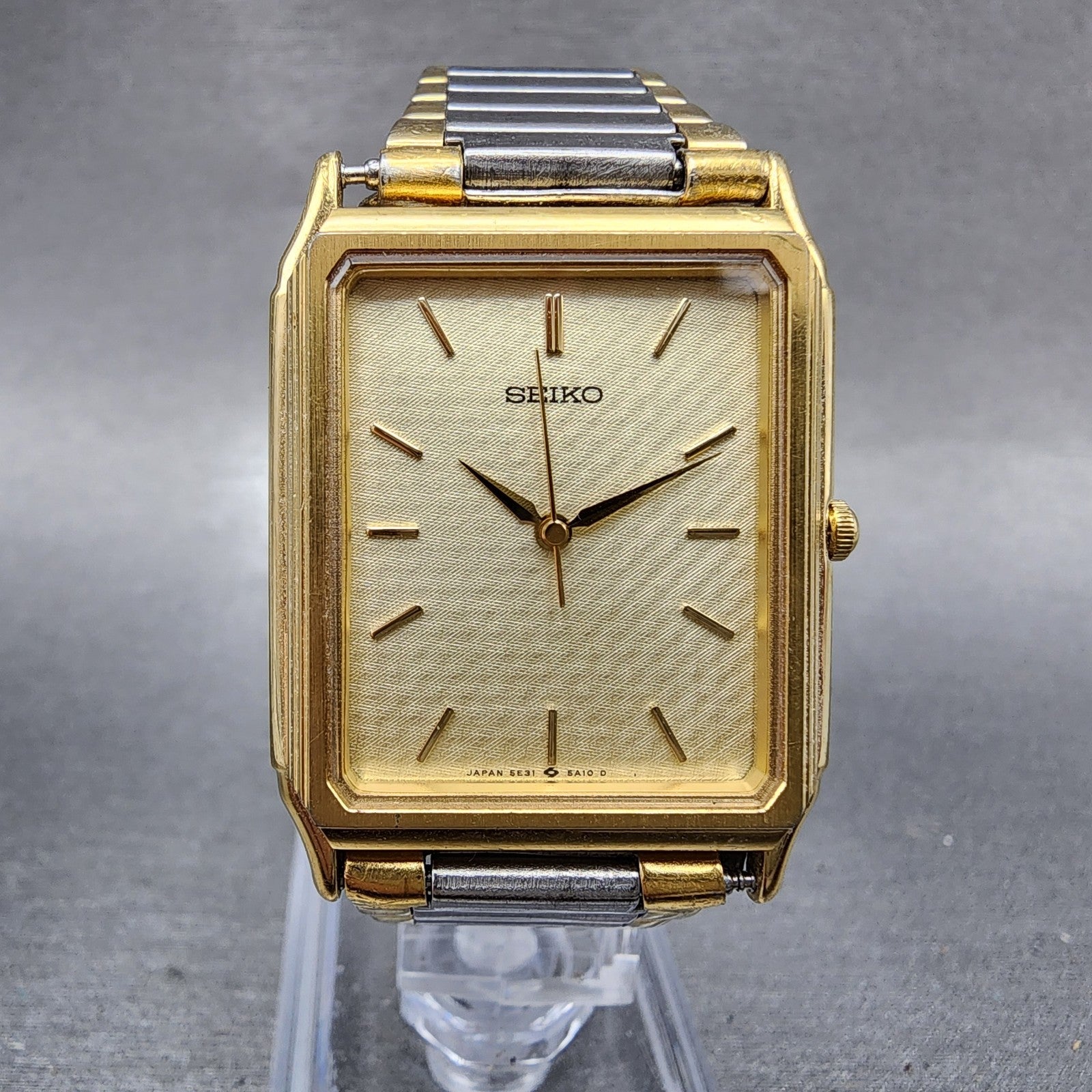 Seiko Tank Watch Men 27mm Champagne Dial Two Tone Rectangle 5e315a10 NewBattery0