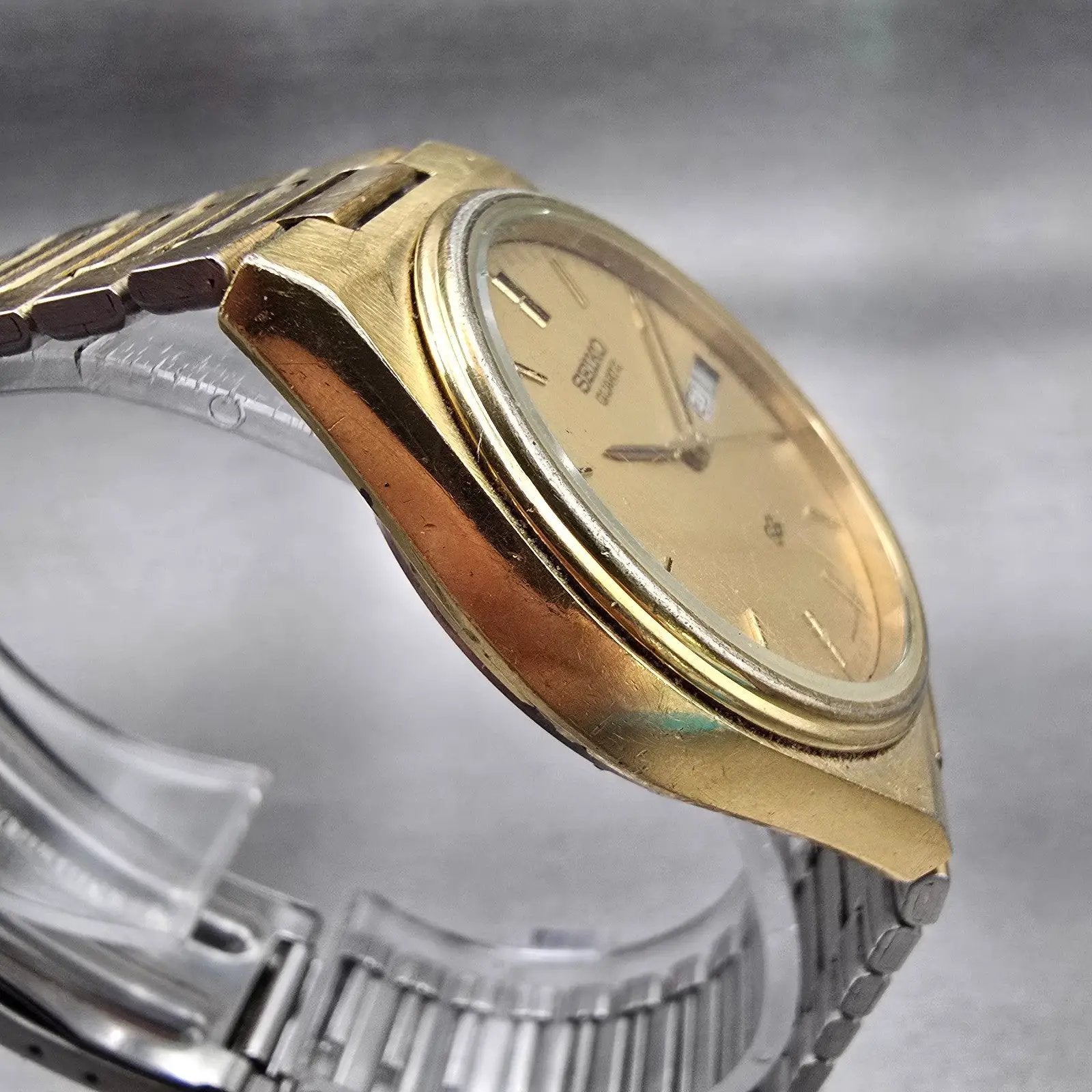 Seiko SQ Watch Men 34mm Gold Dial Gold Tone Daydate Round 8223-7160 New Battery3