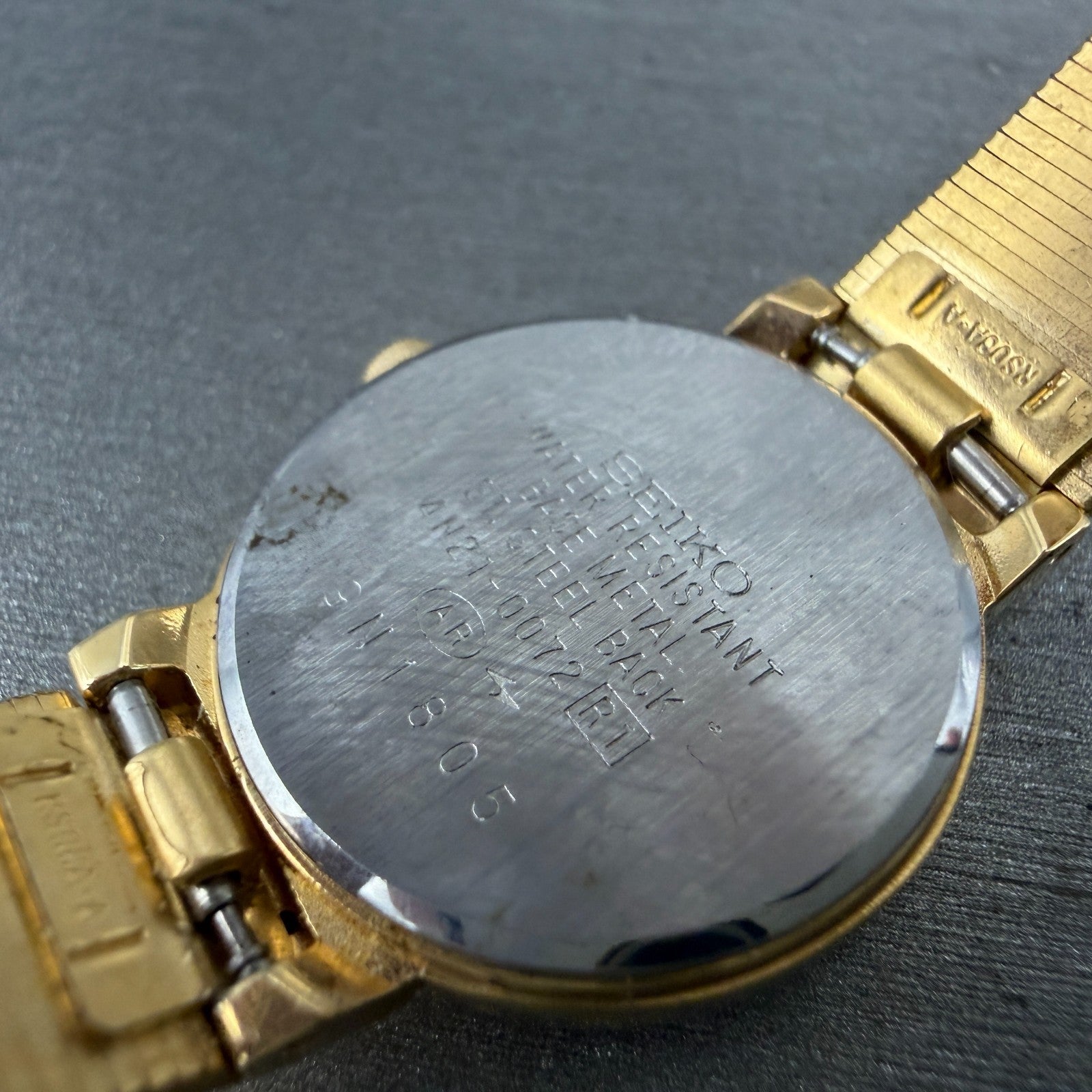 Seiko Watch Women 22mm Champagne Dial Gold Tone Round 4N21-0072 New Battery9