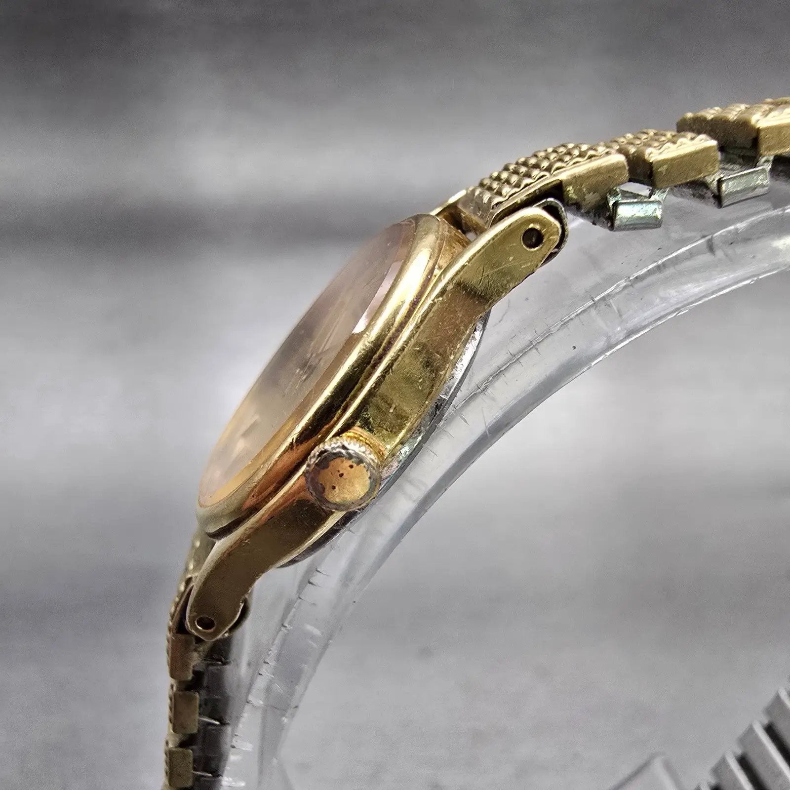 Seiko Watch Women 20mm Gold Dial Gold Tone Round 2C21-0029 New Battery Vintage2
